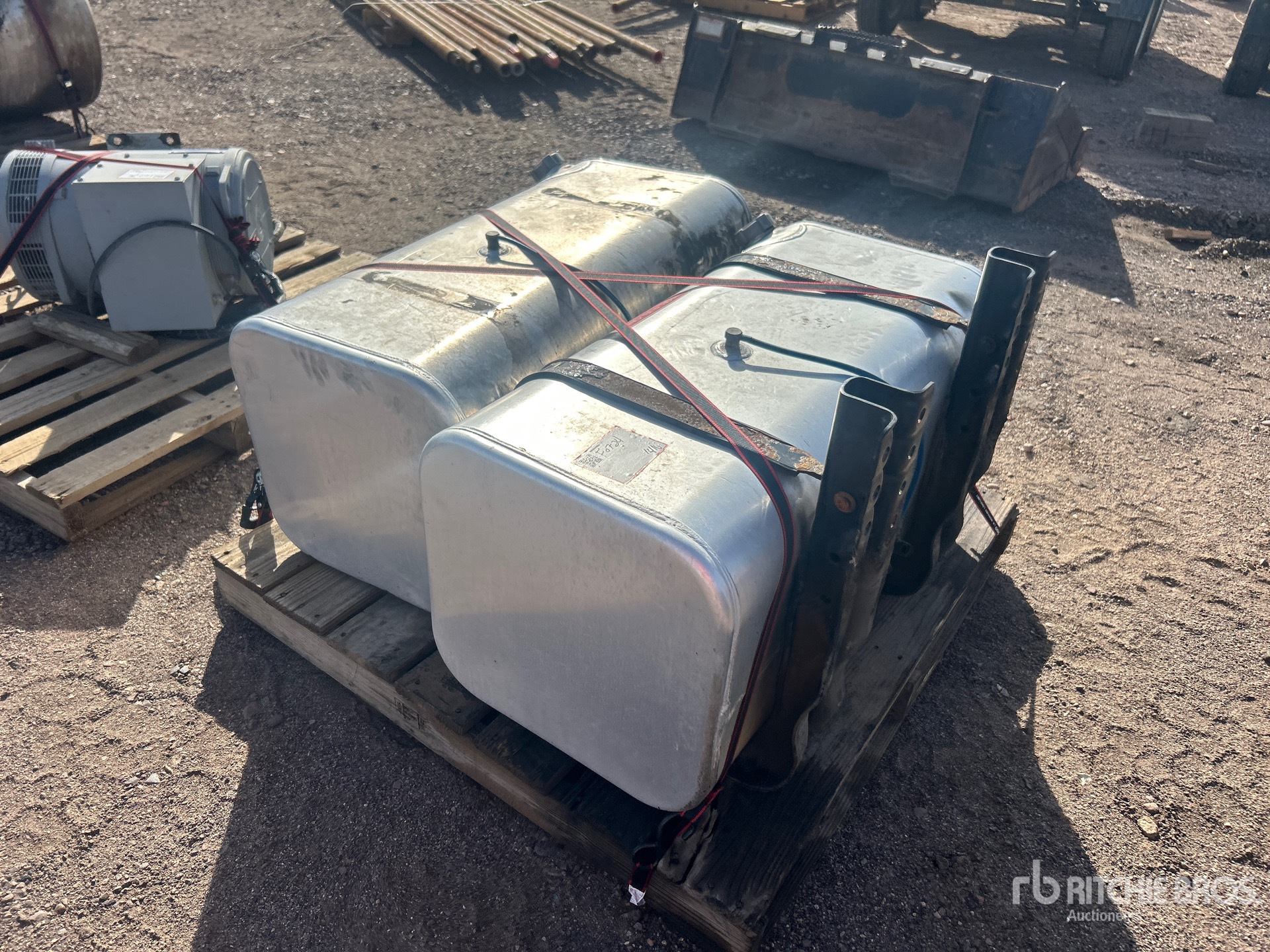 General Appearance with Bild, Ecke hinten links