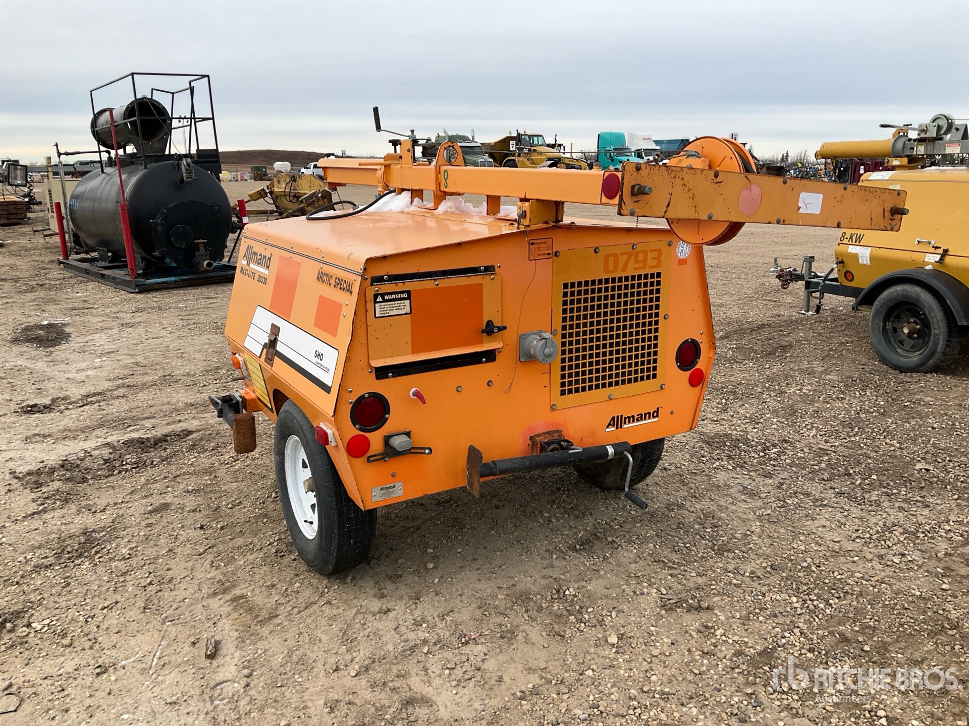 General Appearance with Picture, Left Rear Corner