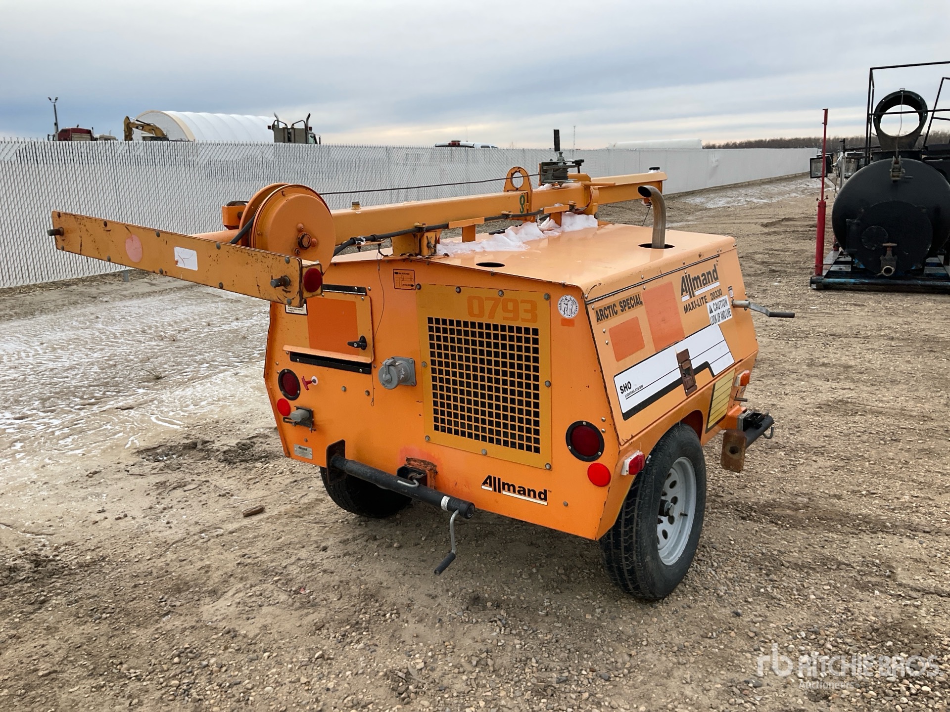 General Appearance with Picture, Right Rear Corner