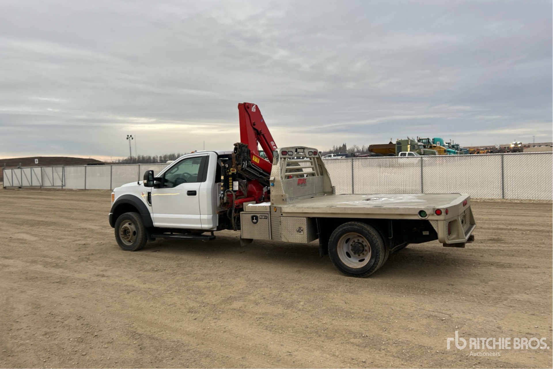 General Appearance with Imagen: esquina trasera izquierda