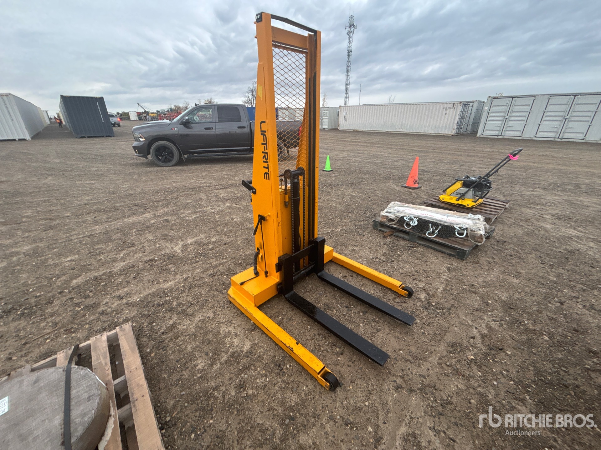 General Appearance with Picture, Left Front Corner