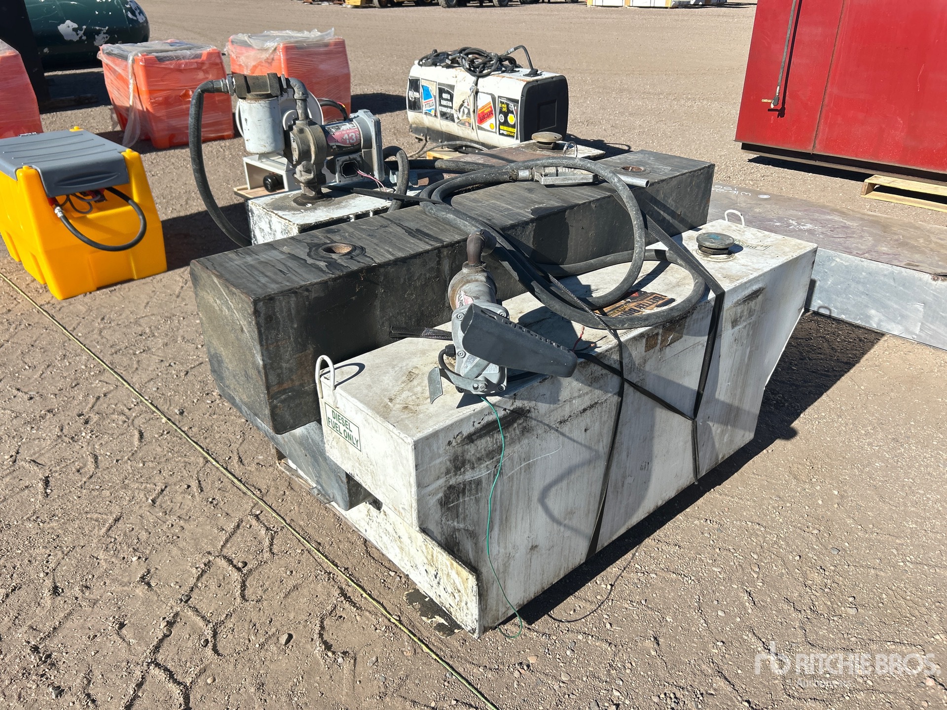 General Appearance with Foto, angolo anteriore sinistro