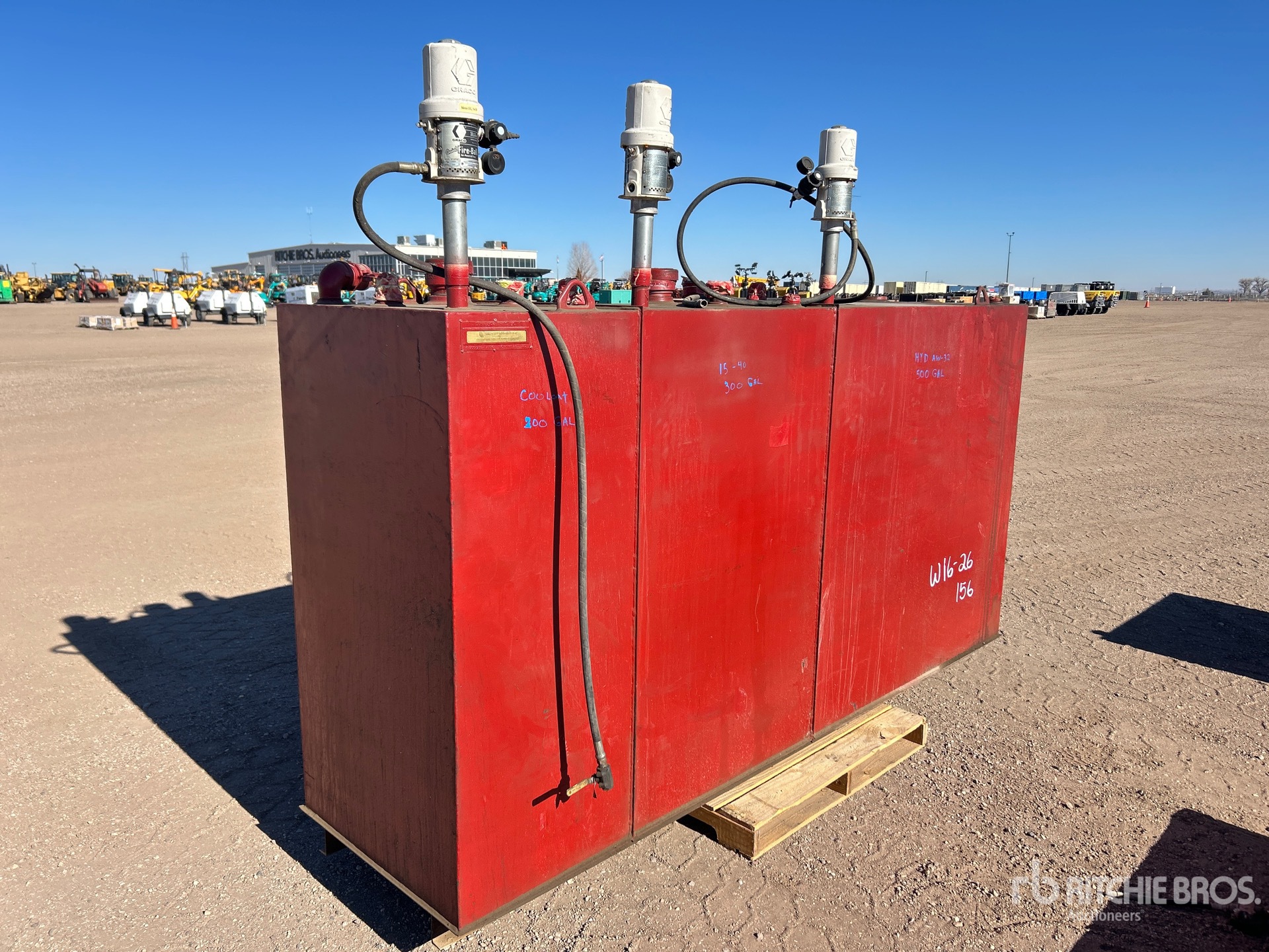 General Appearance with Bild, Ecke vorne rechts