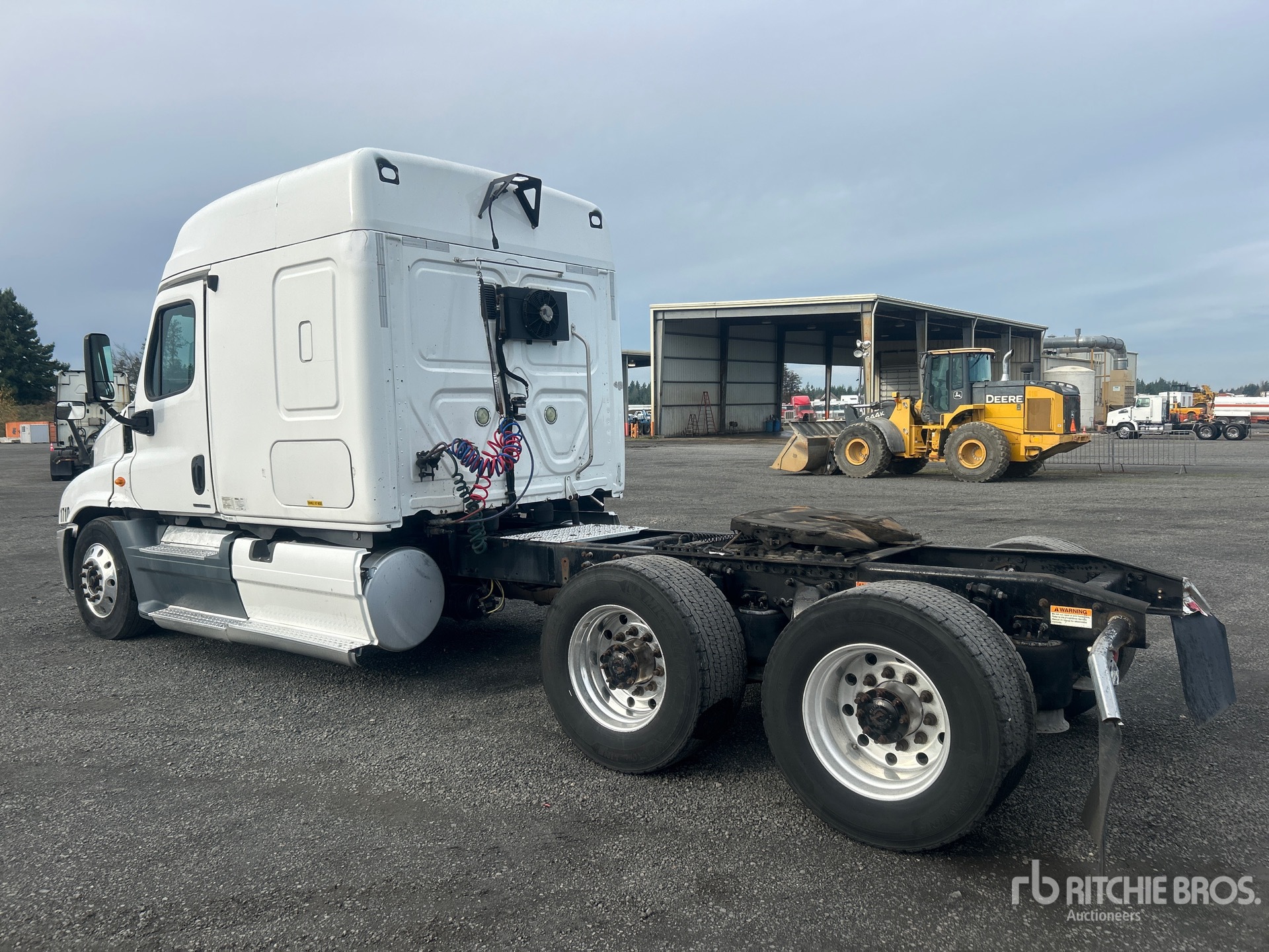 Aspect général with Image, coin arrière gauche