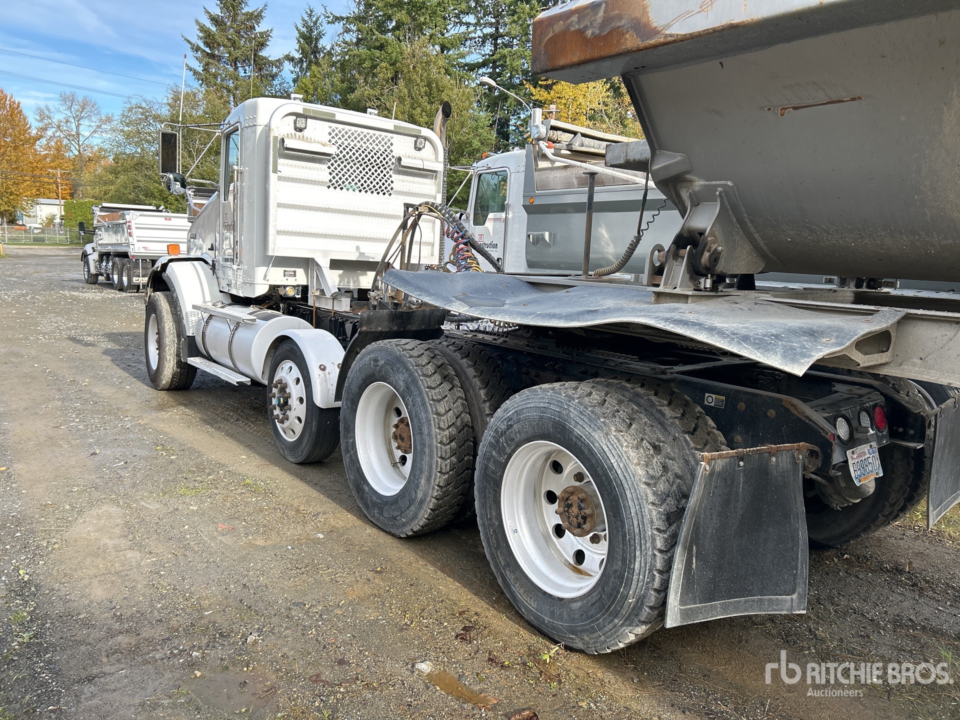 General Appearance with Imagen: esquina trasera izquierda