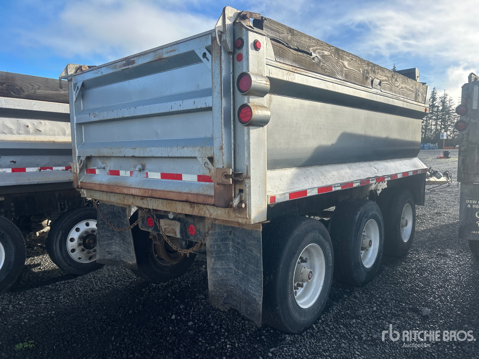 General Appearance with Image, coin arrière droit