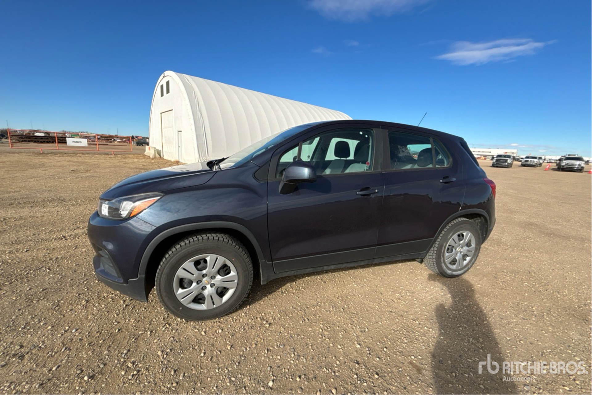 General Appearance with Foto, angolo anteriore sinistro