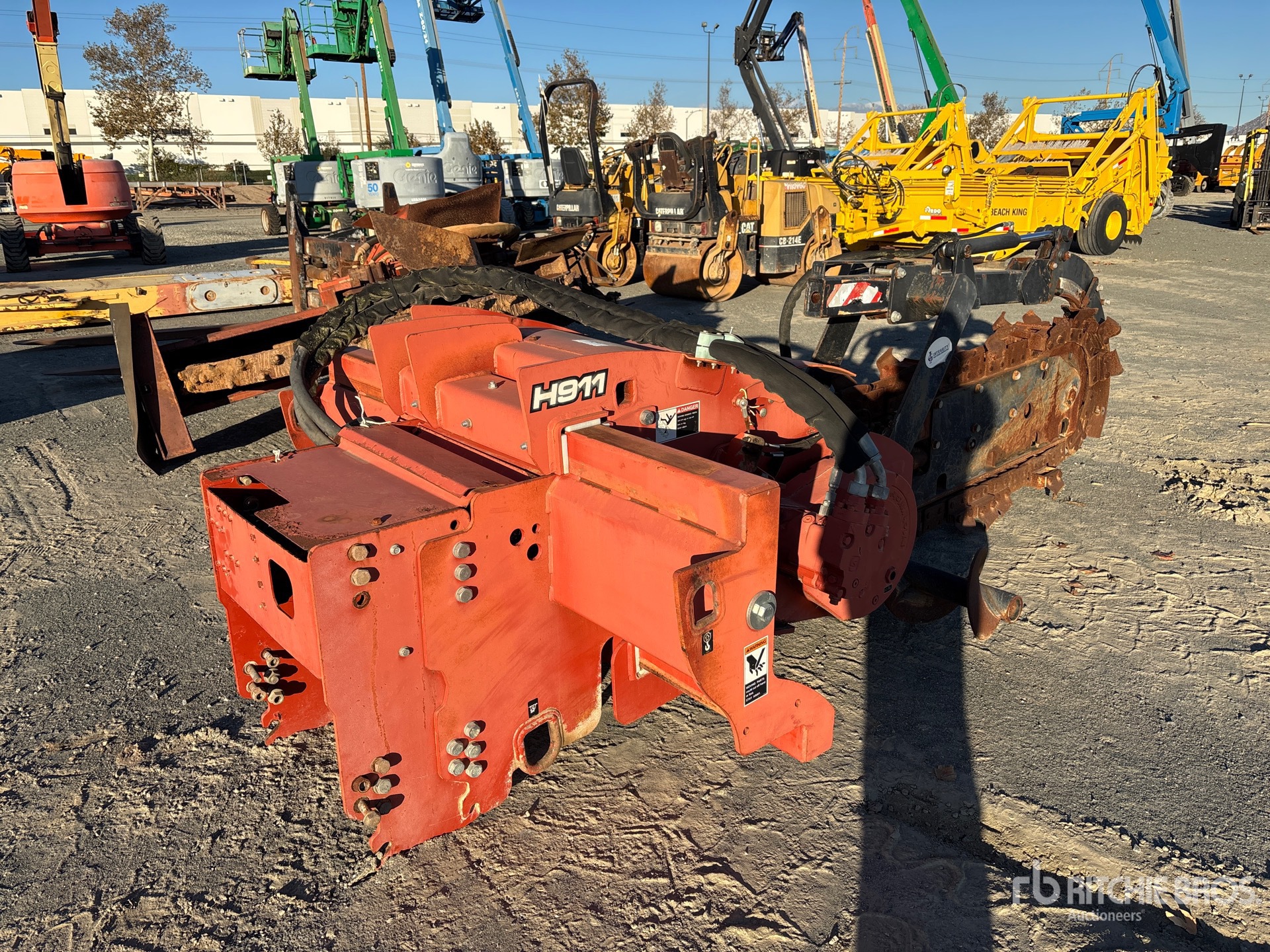 General Appearance with Foto, angolo anteriore sinistro