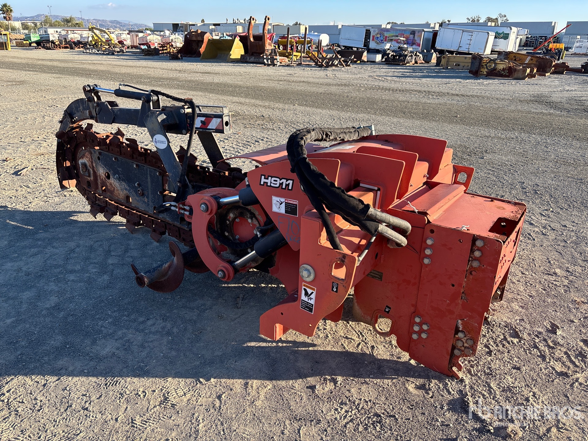 General Appearance with Foto, angolo posteriore sinistro