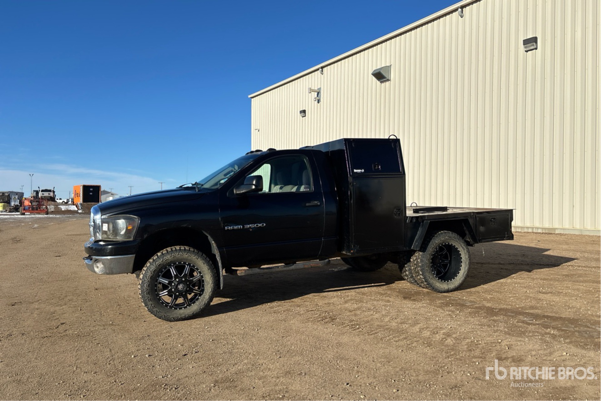 General Appearance with Picture, Left Front Corner