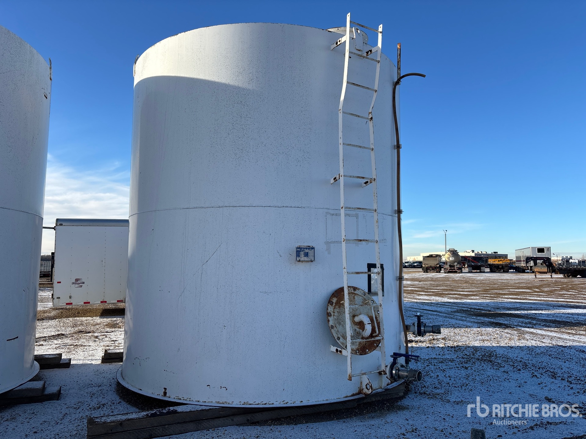 General Appearance with Image, coin avant droit