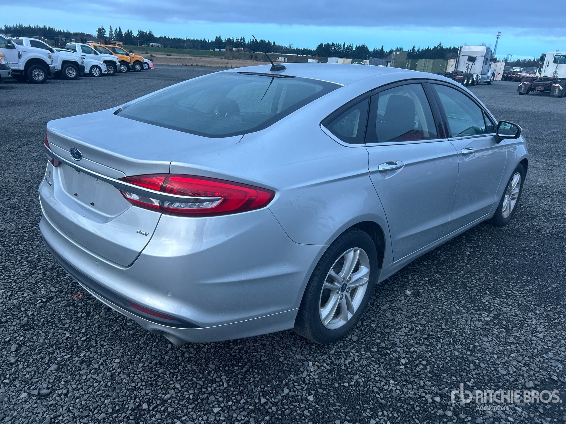 General Appearance with Imagen: esquina trasera derecha