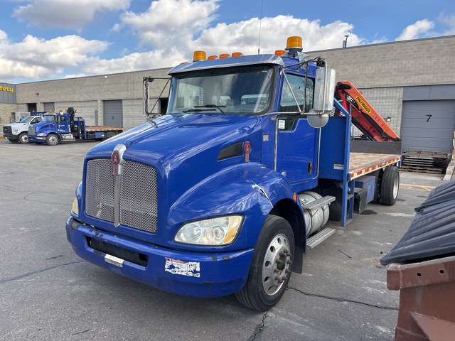 Palfinger PK 8.501 12300 lb Knuckle Boom on 2018 Kenworth T270 4x2 Boom Truck