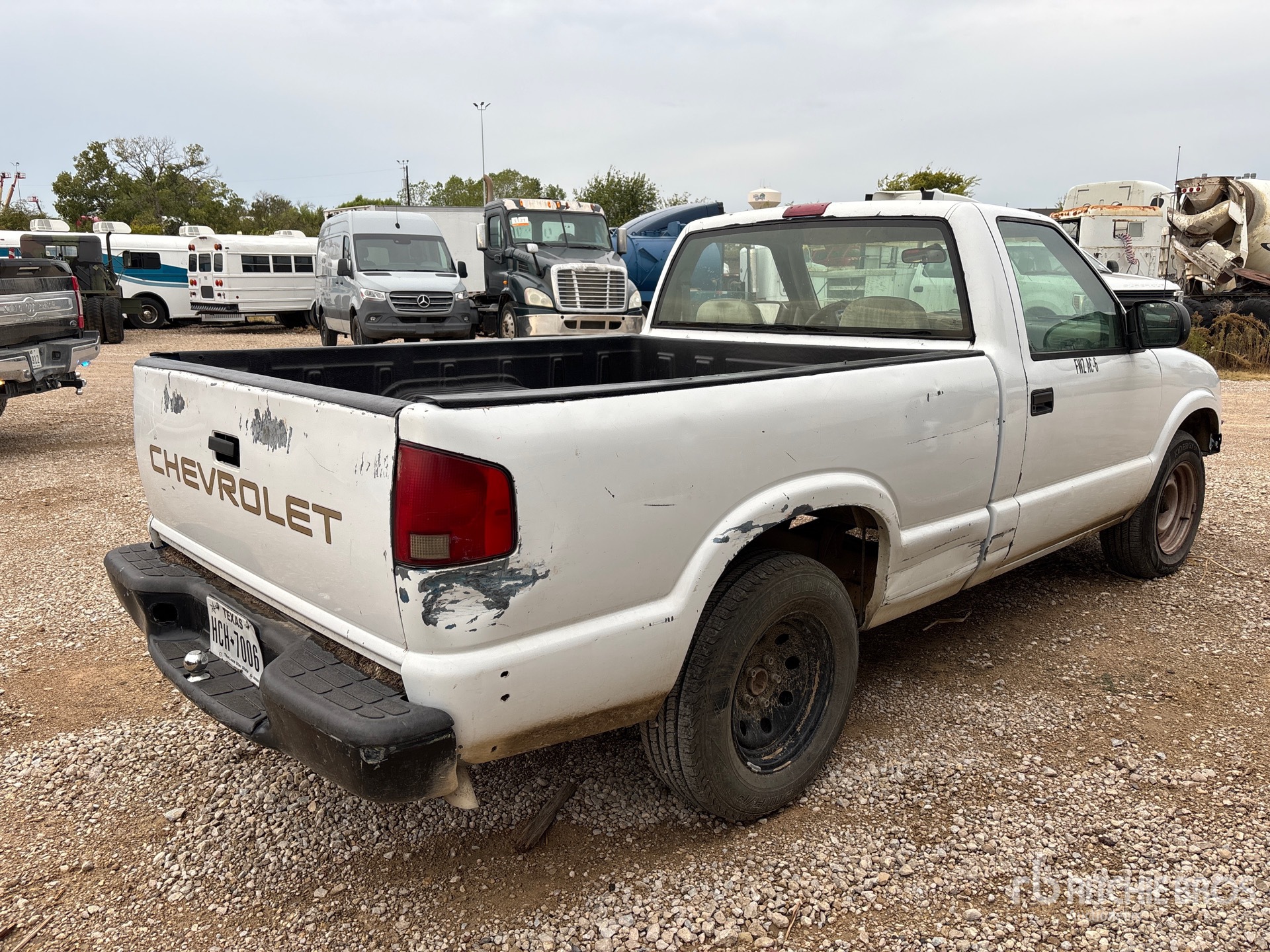 General Appearance with Bild, Ecke hinten rechts