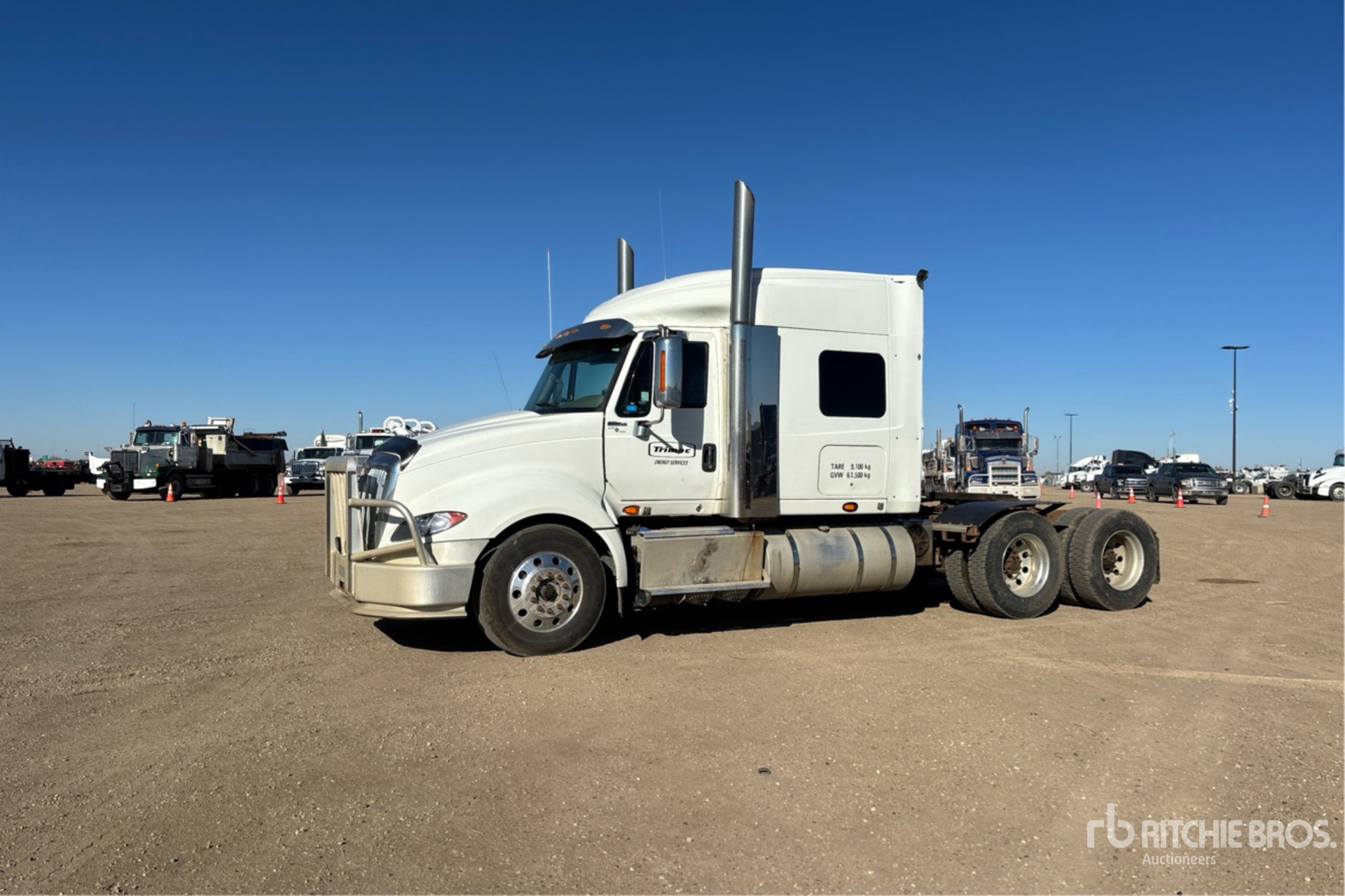 General Appearance with Picture, Left Front Corner