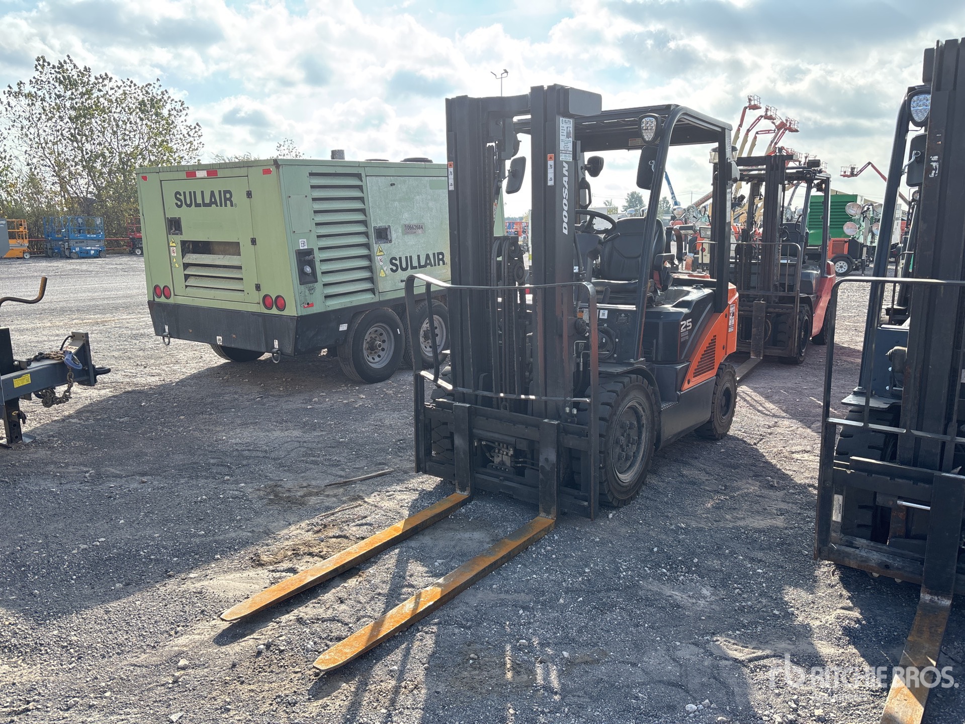 Aspect général with Image, coin avant gauche