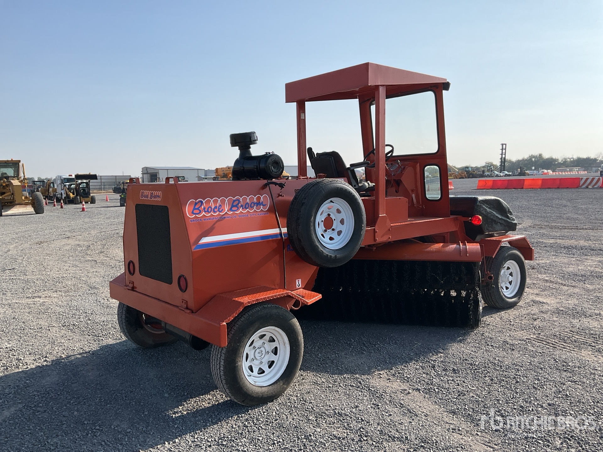 General Appearance with Imagen: esquina trasera derecha