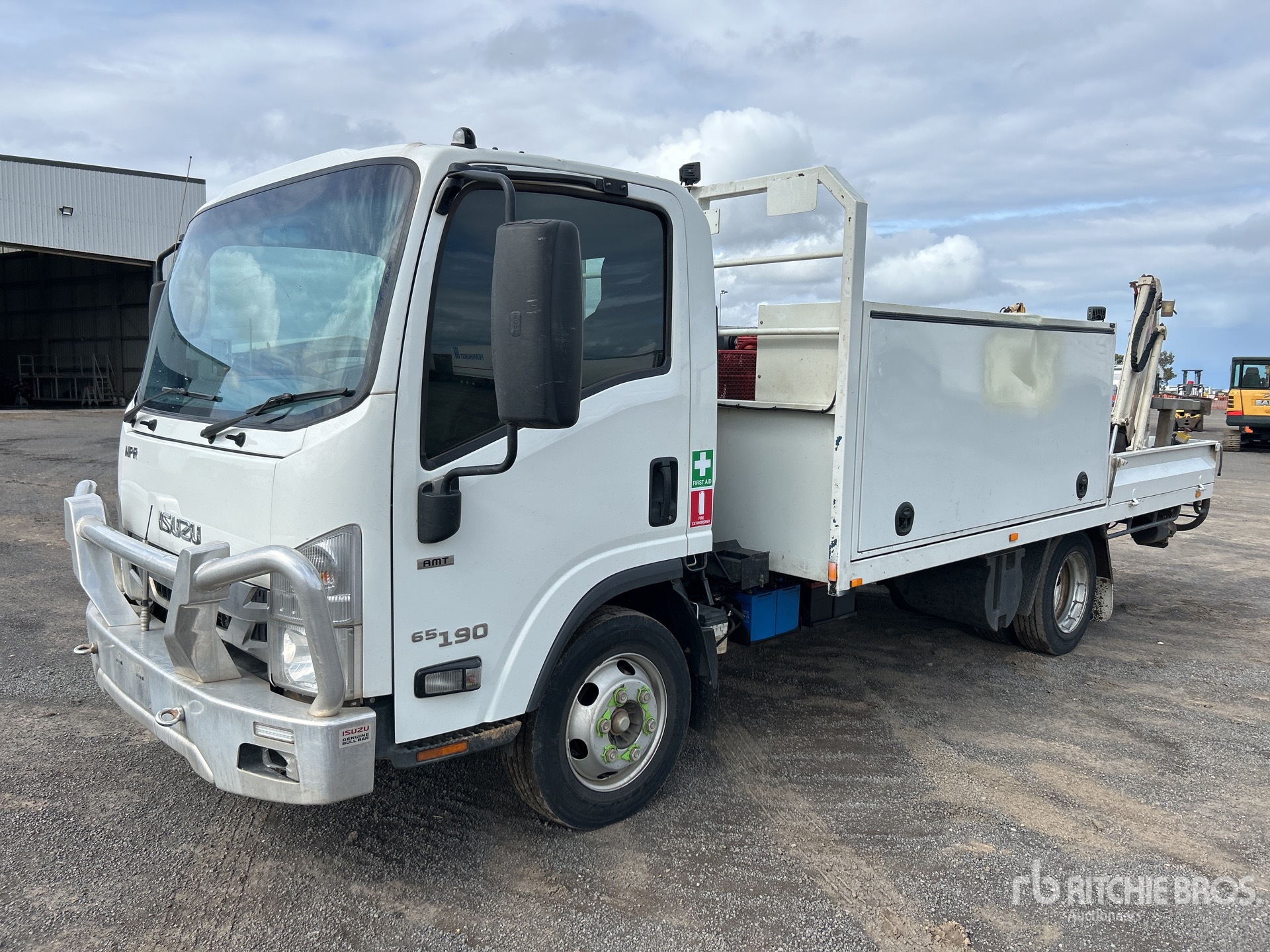 General Appearance with Picture, Right Front Corner