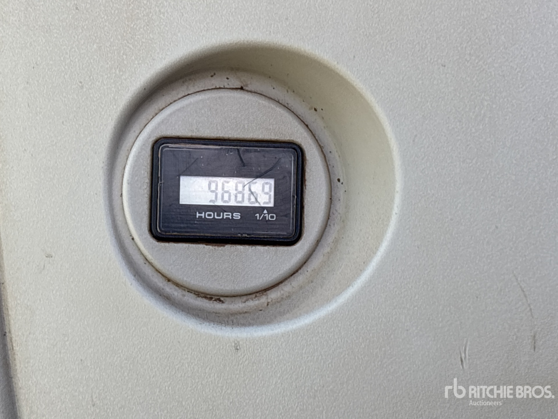 General Appearance with Hour Meter / Odometer