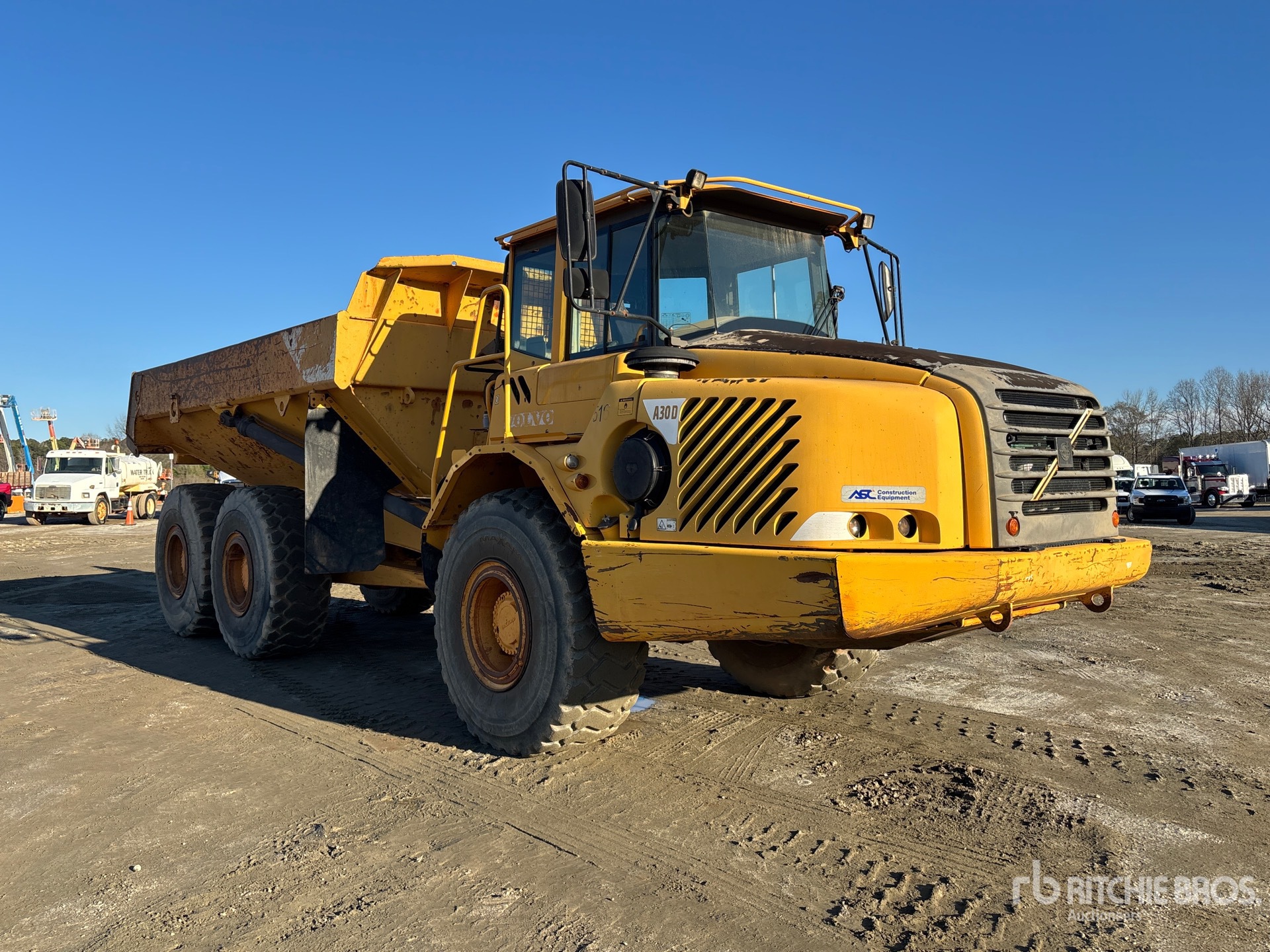 General Appearance with Foto, angolo anteriore destro