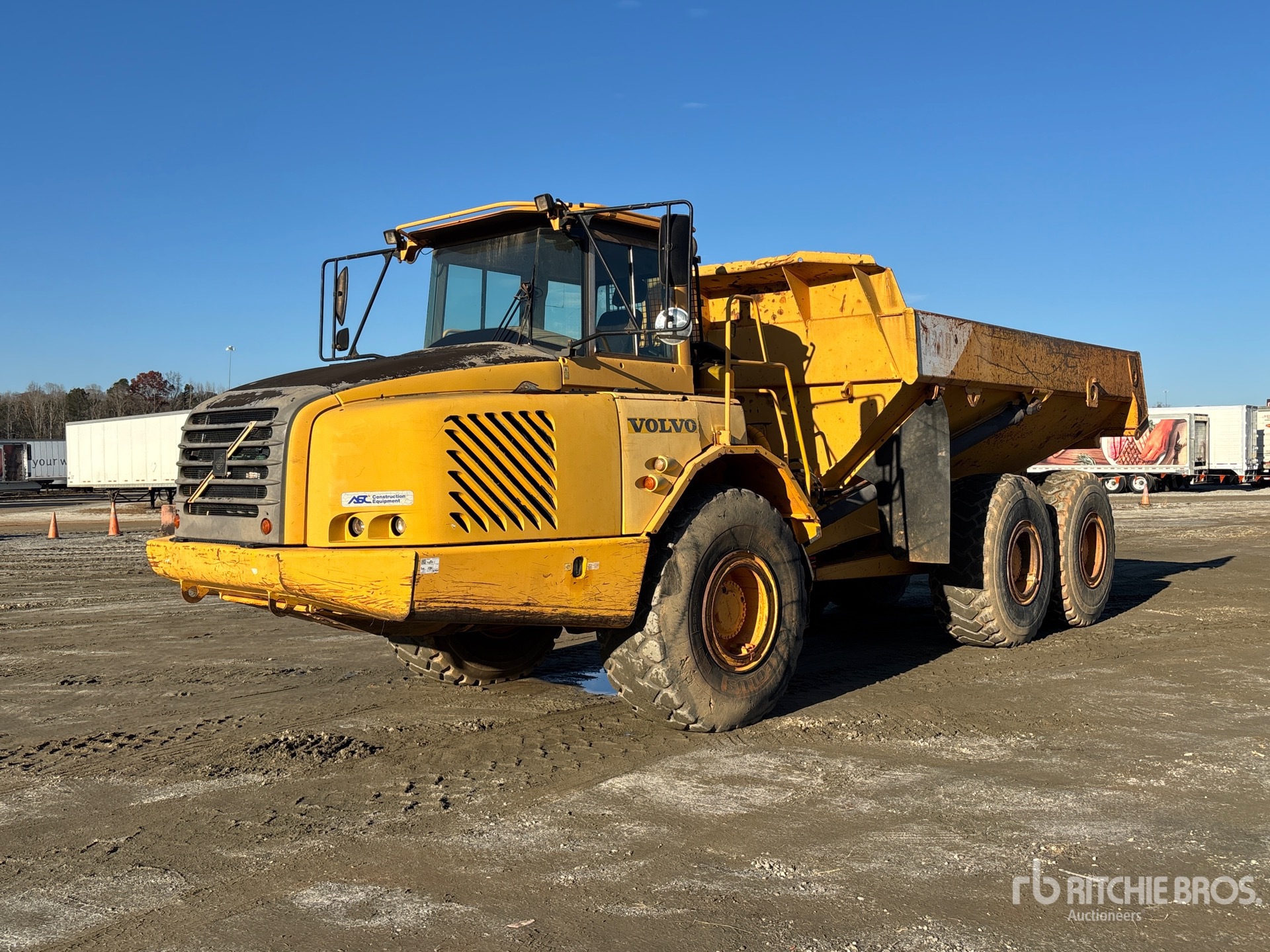 General Appearance with Foto, angolo anteriore sinistro