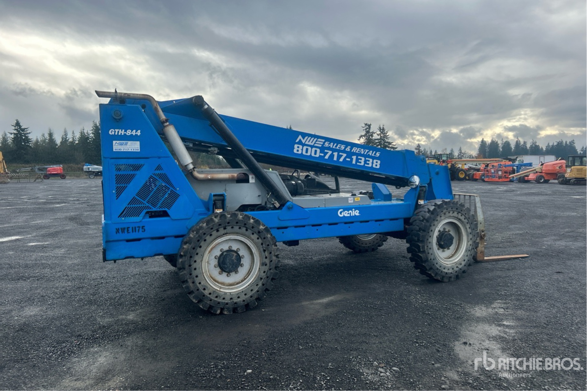 General Appearance with Picture, Right Rear Corner