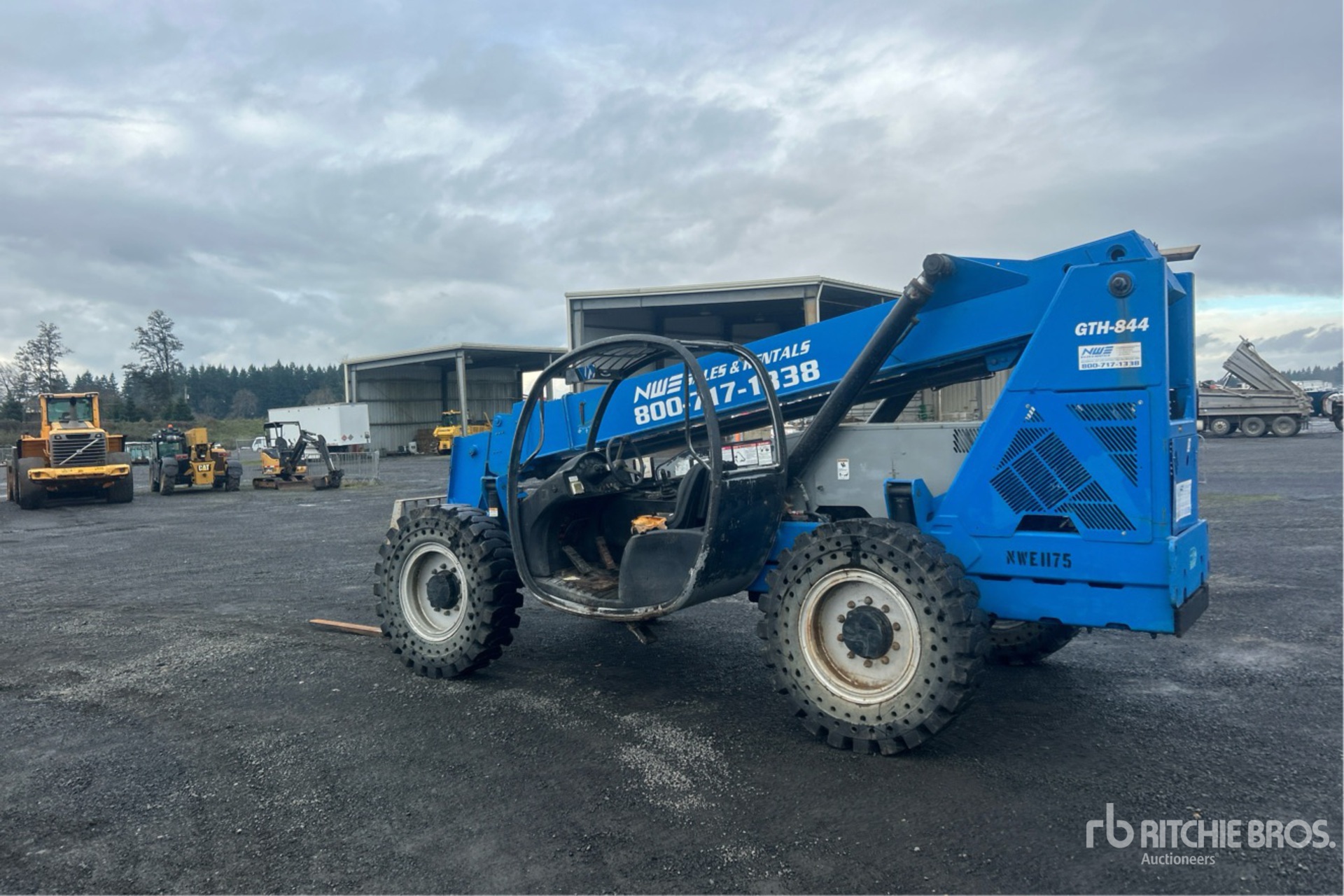 General Appearance with Picture, Left Rear Corner