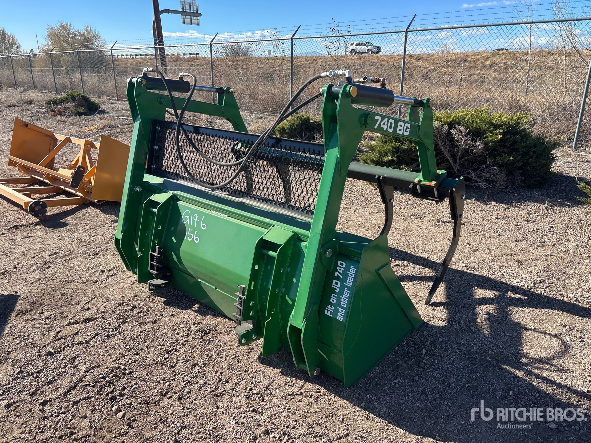 General Appearance with Picture, Right Rear Corner