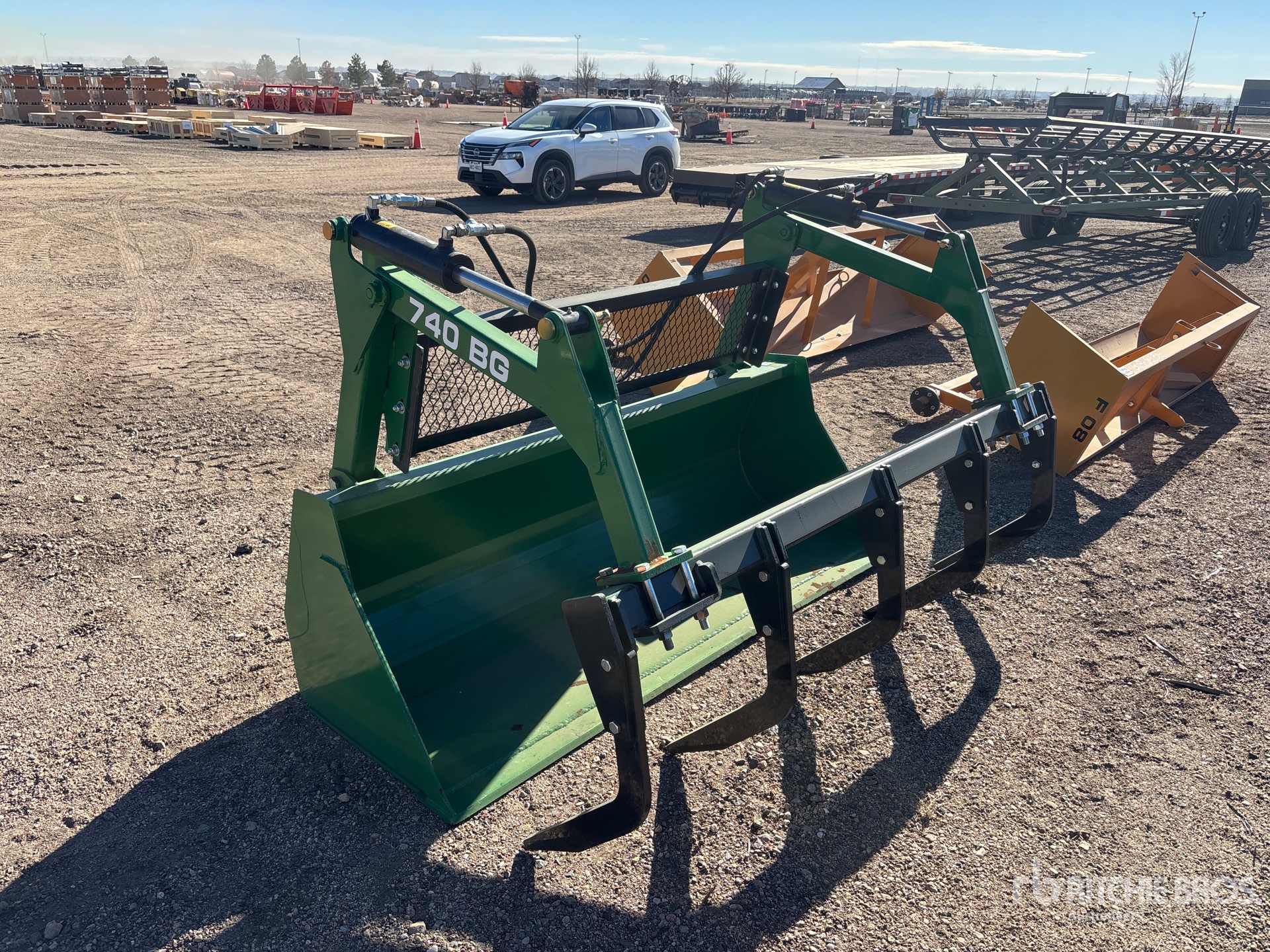 General Appearance with Picture, Right Front Corner