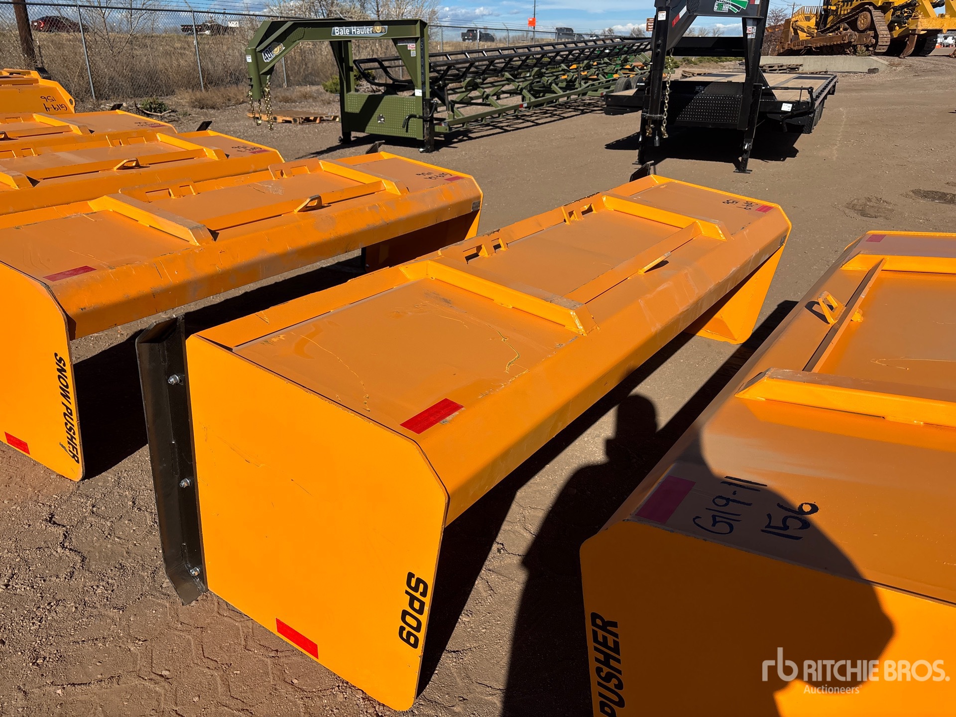 Aspect général with Image, coin arrière gauche