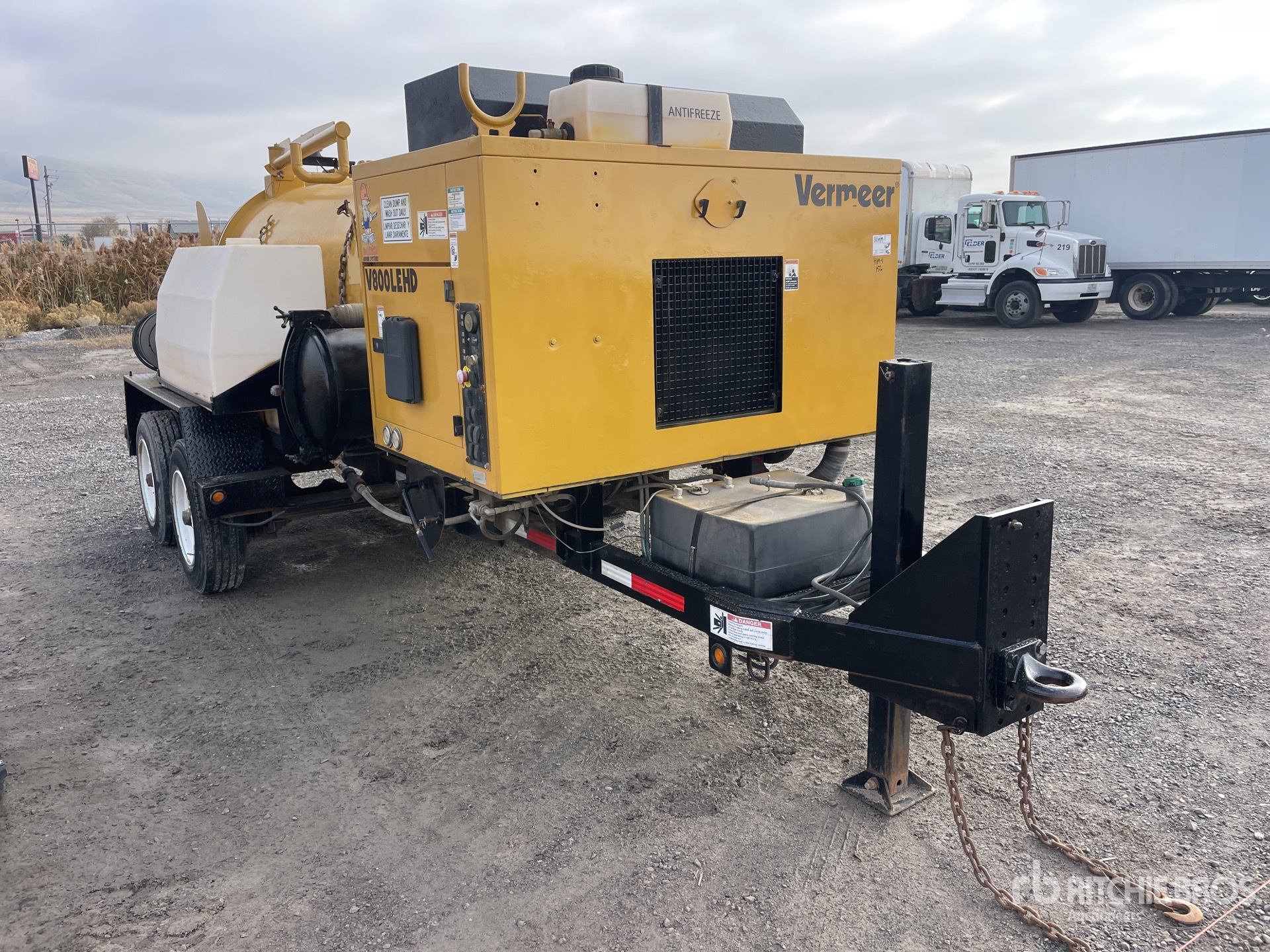 General Appearance with Bild, Ecke vorne rechts