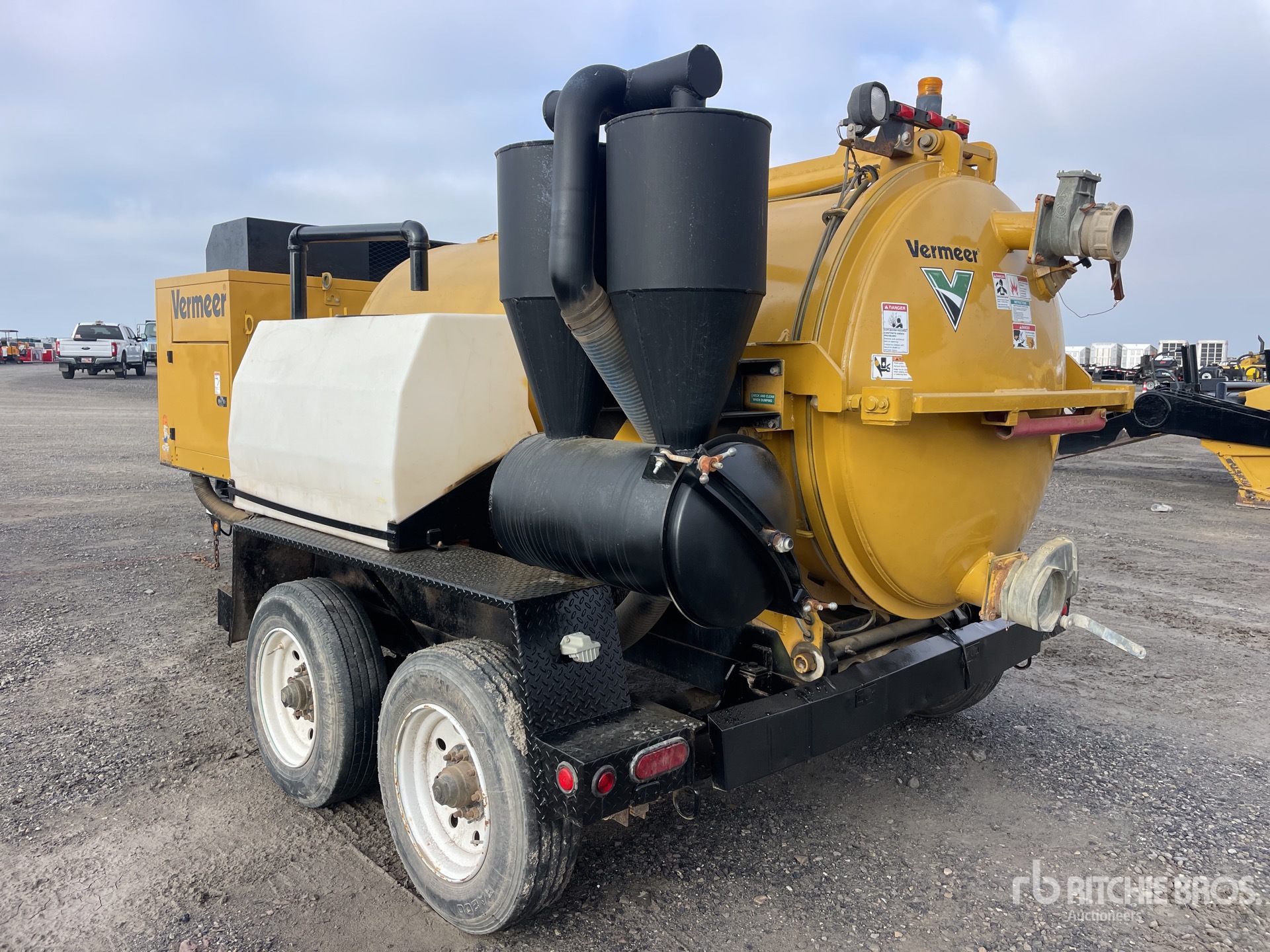 General Appearance with Bild, Ecke hinten links