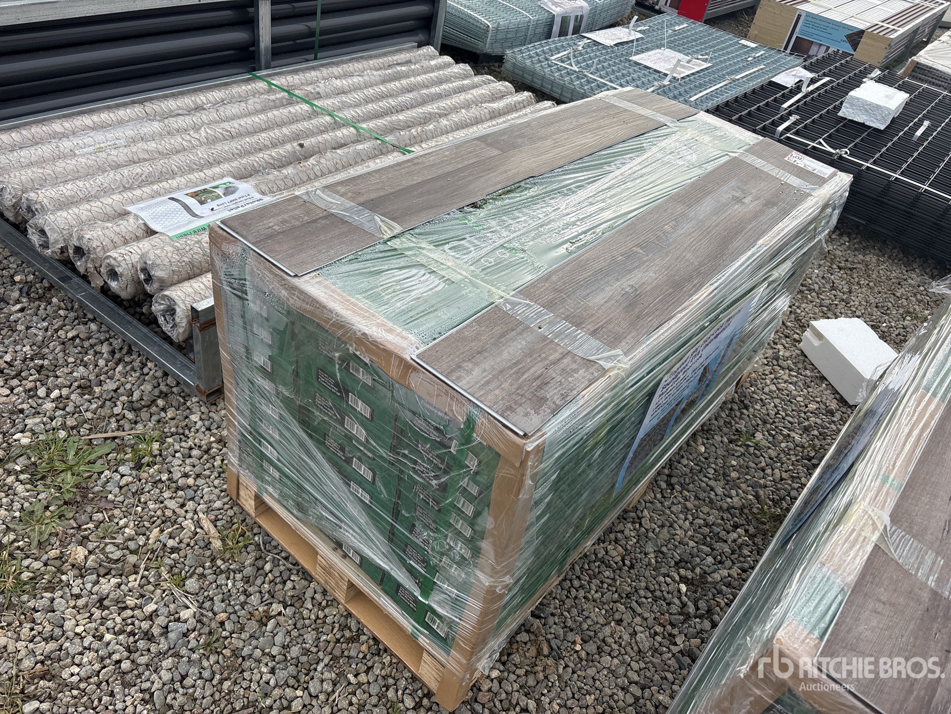 Aspect général with Image, coin avant droit