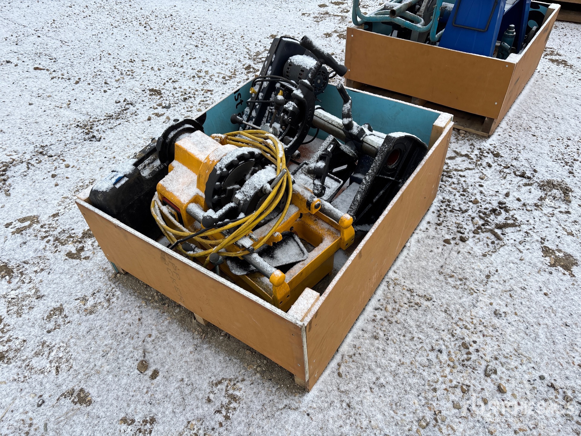 General Appearance with Foto, angolo anteriore sinistro