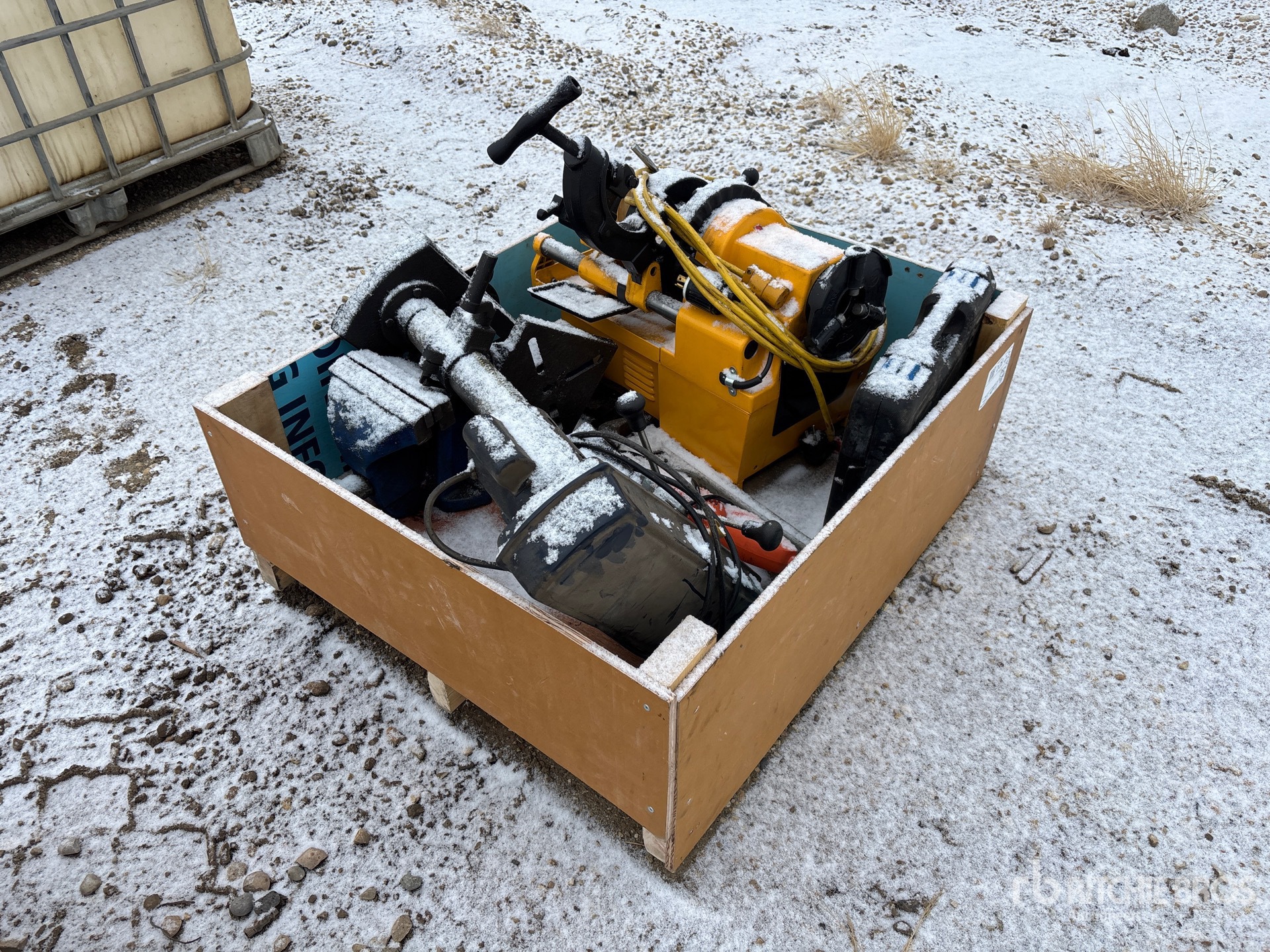 General Appearance with Foto, angolo anteriore sinistro