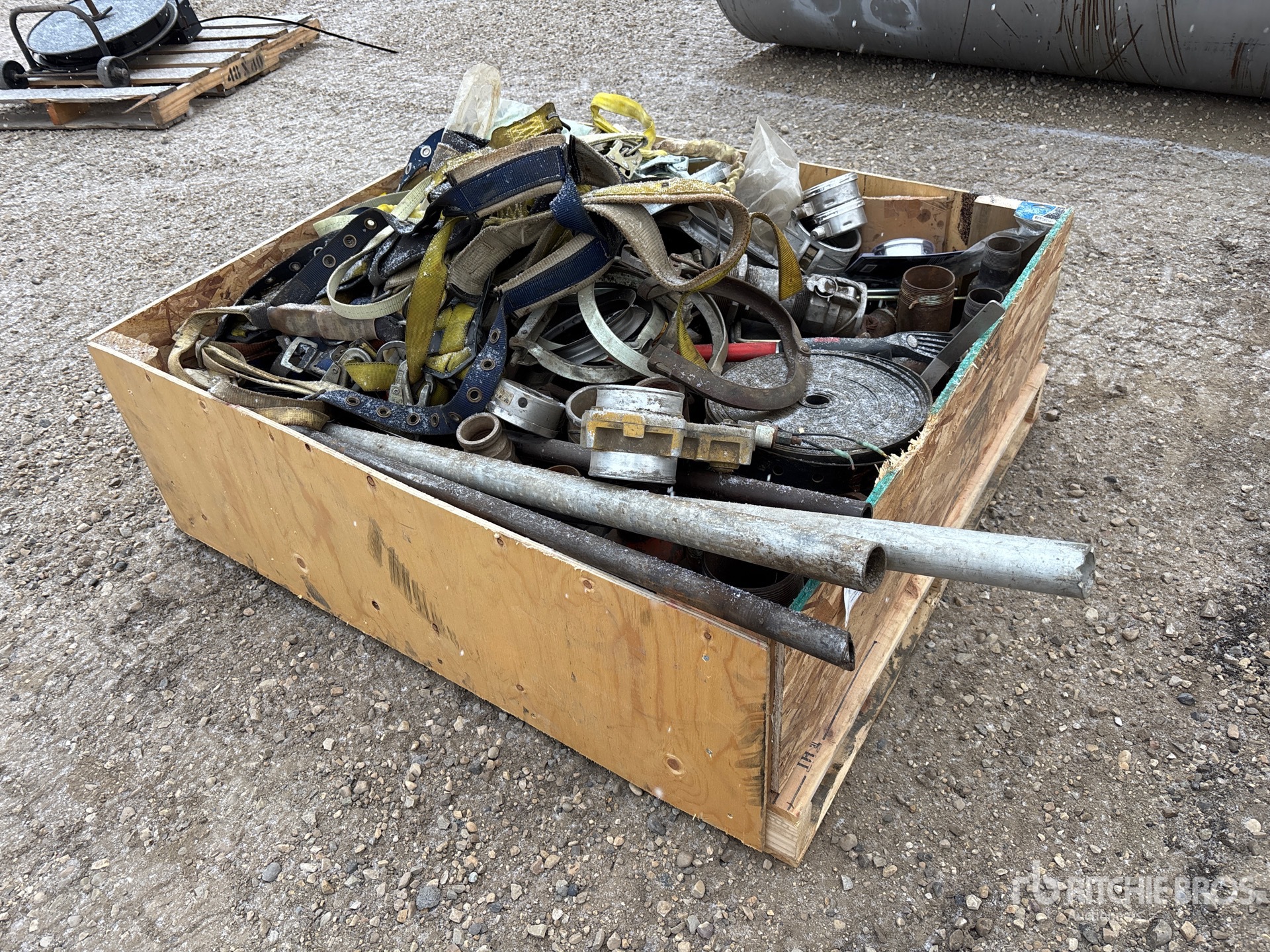 General Appearance with Bild, Ecke vorne rechts