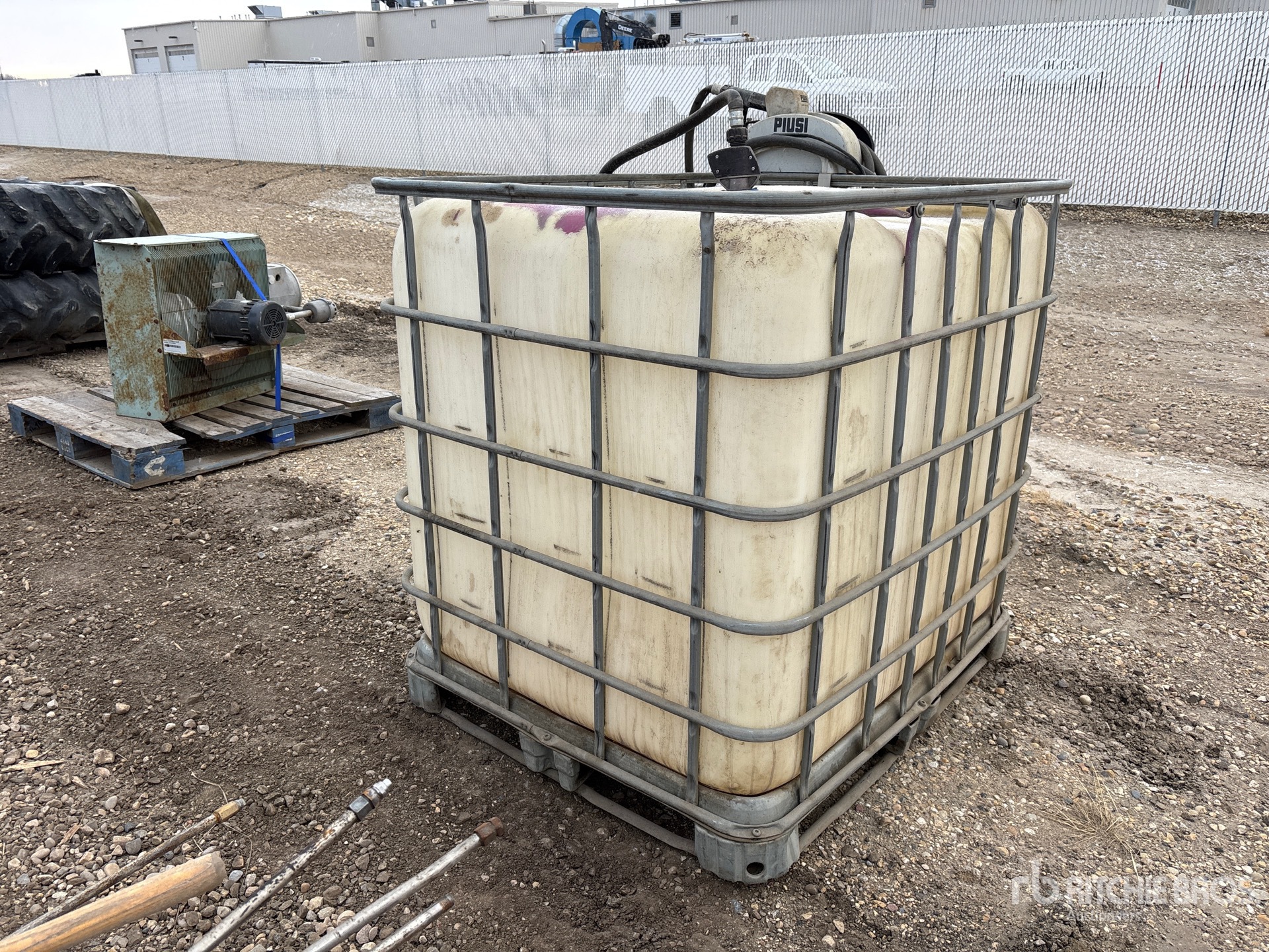 General Appearance with Bild, Ecke hinten links