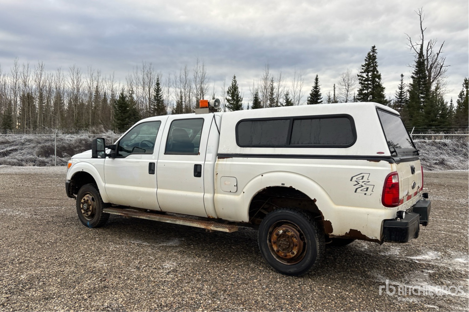 General Appearance with Imagen: esquina trasera izquierda