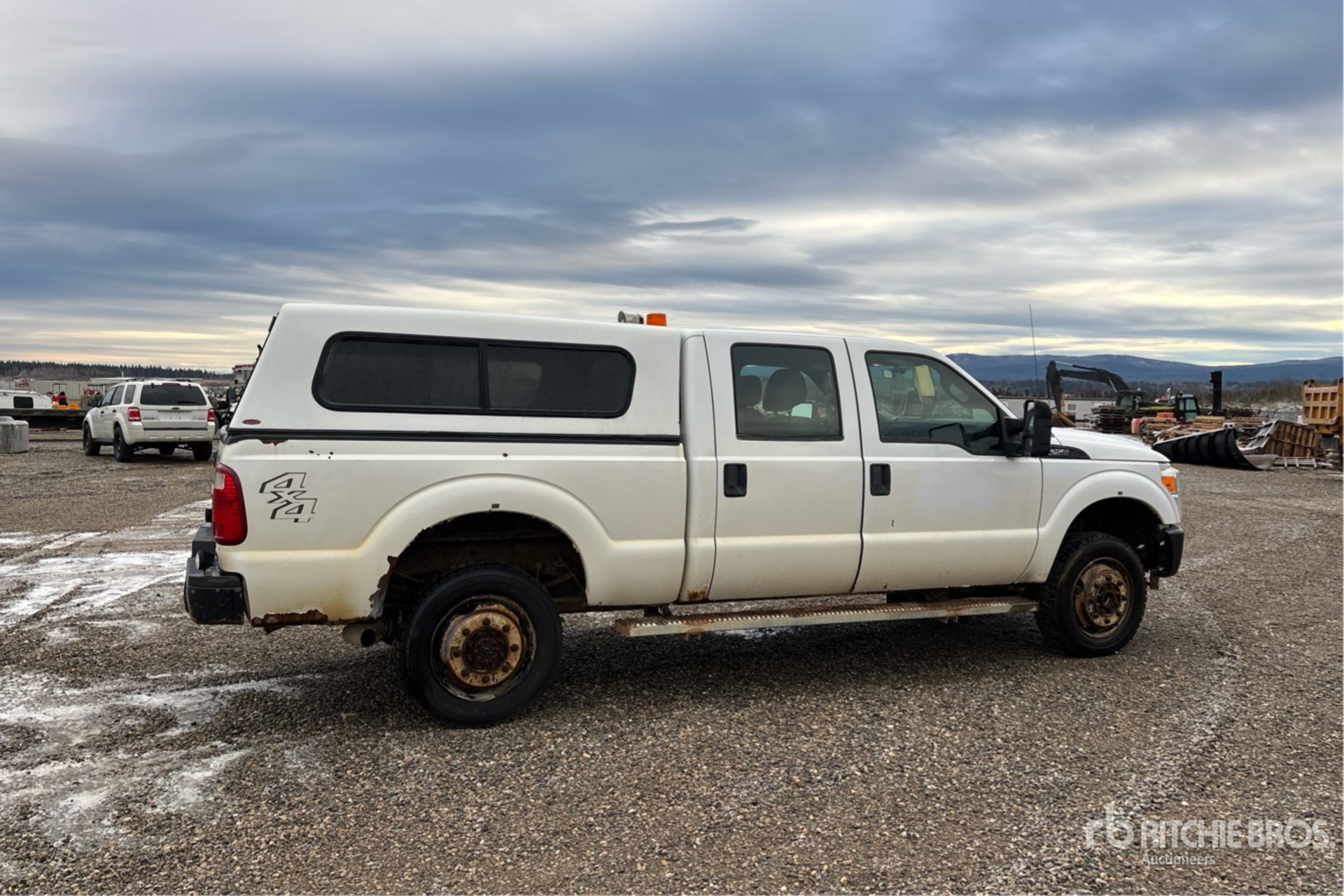 General Appearance with Imagen: esquina trasera derecha