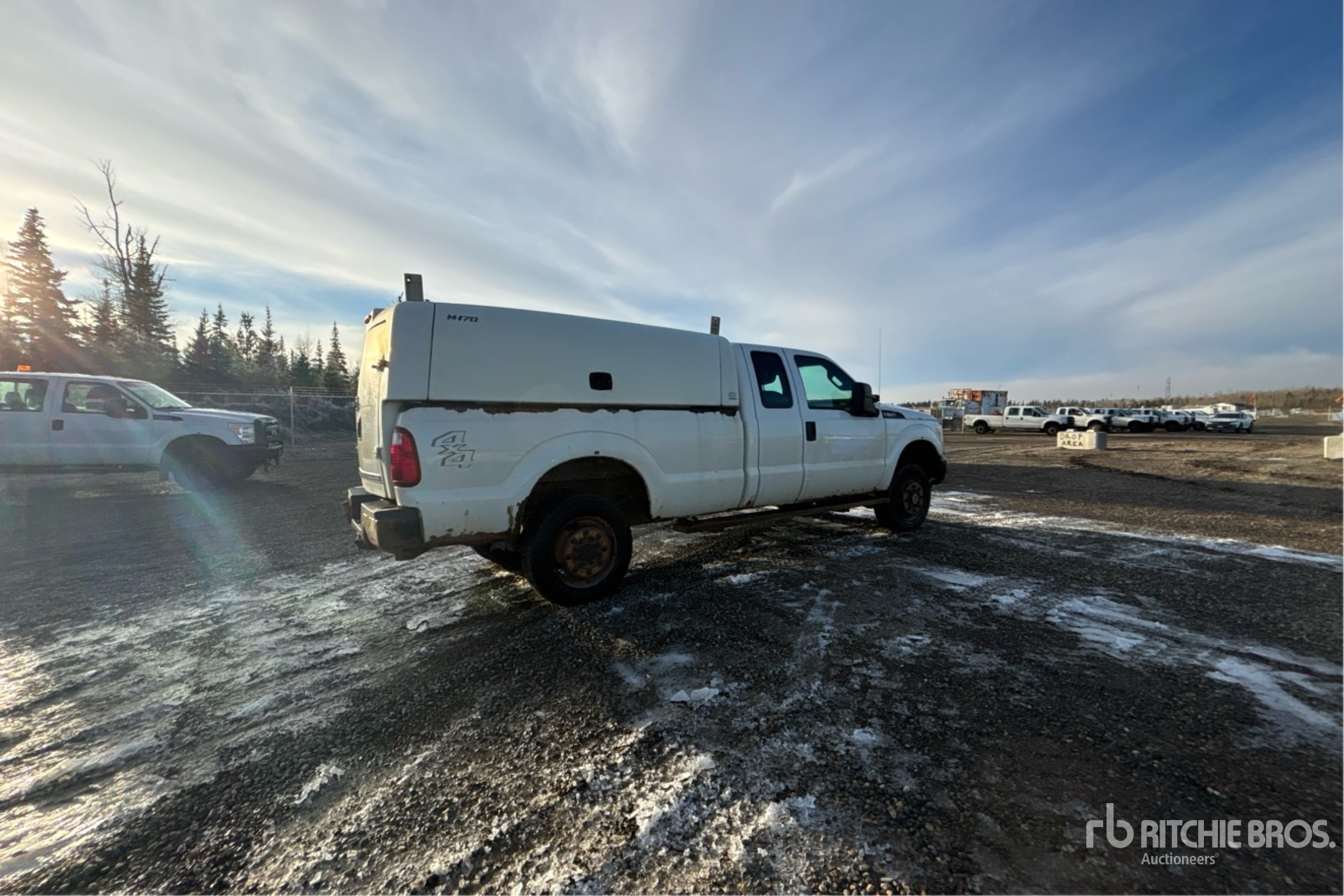 General Appearance with Imagen: esquina trasera derecha