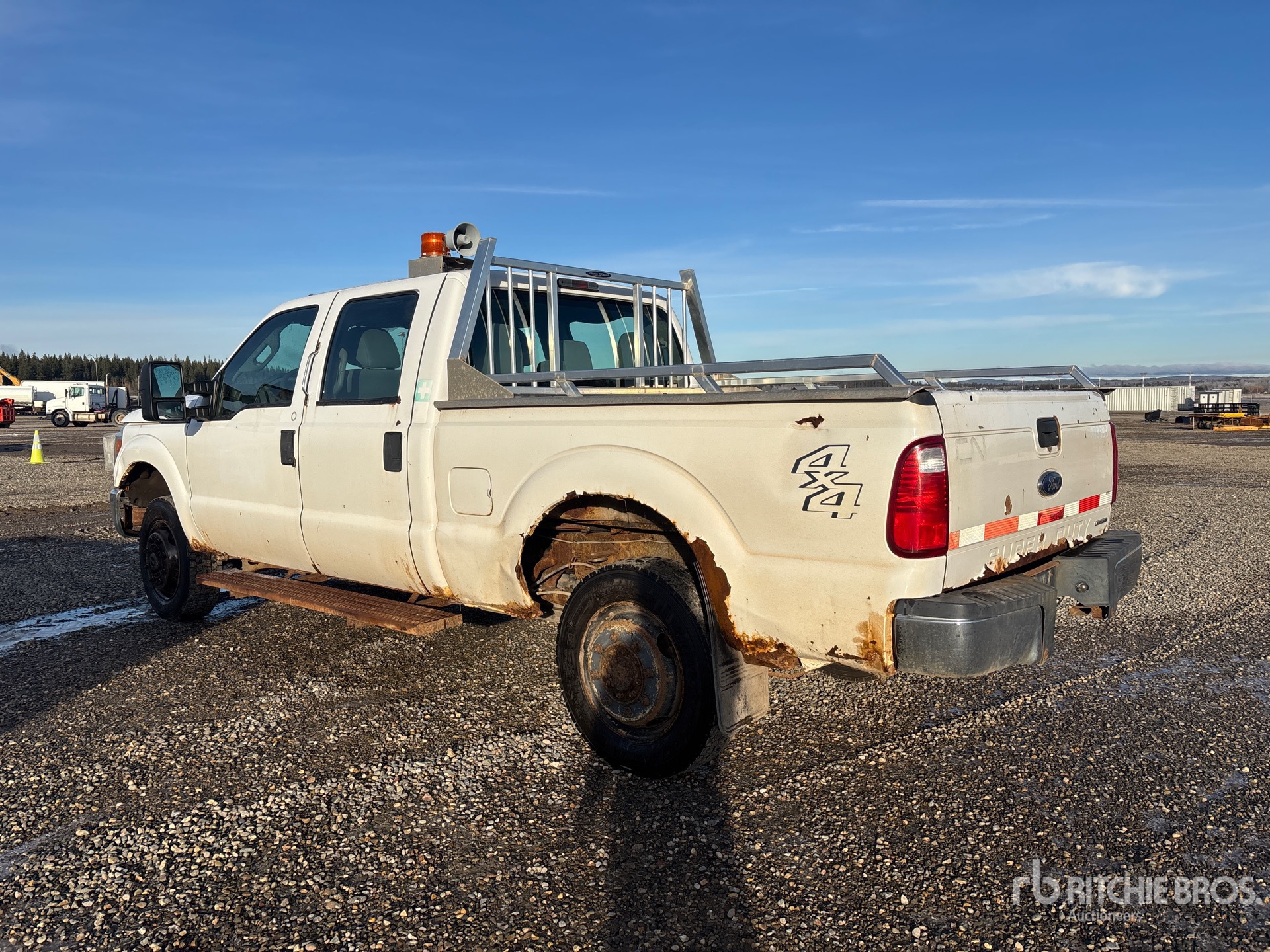 General Appearance with Imagen: esquina trasera izquierda