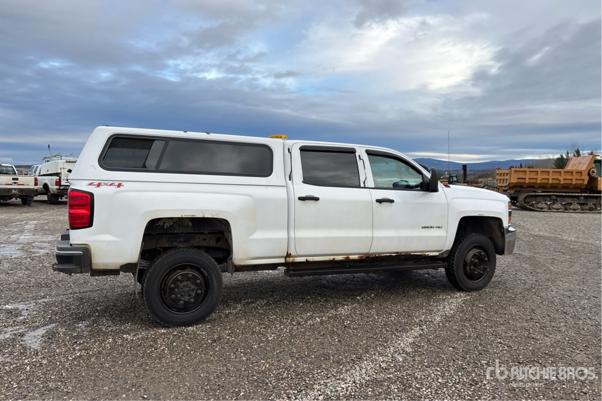 General Appearance with Imagen: esquina trasera derecha