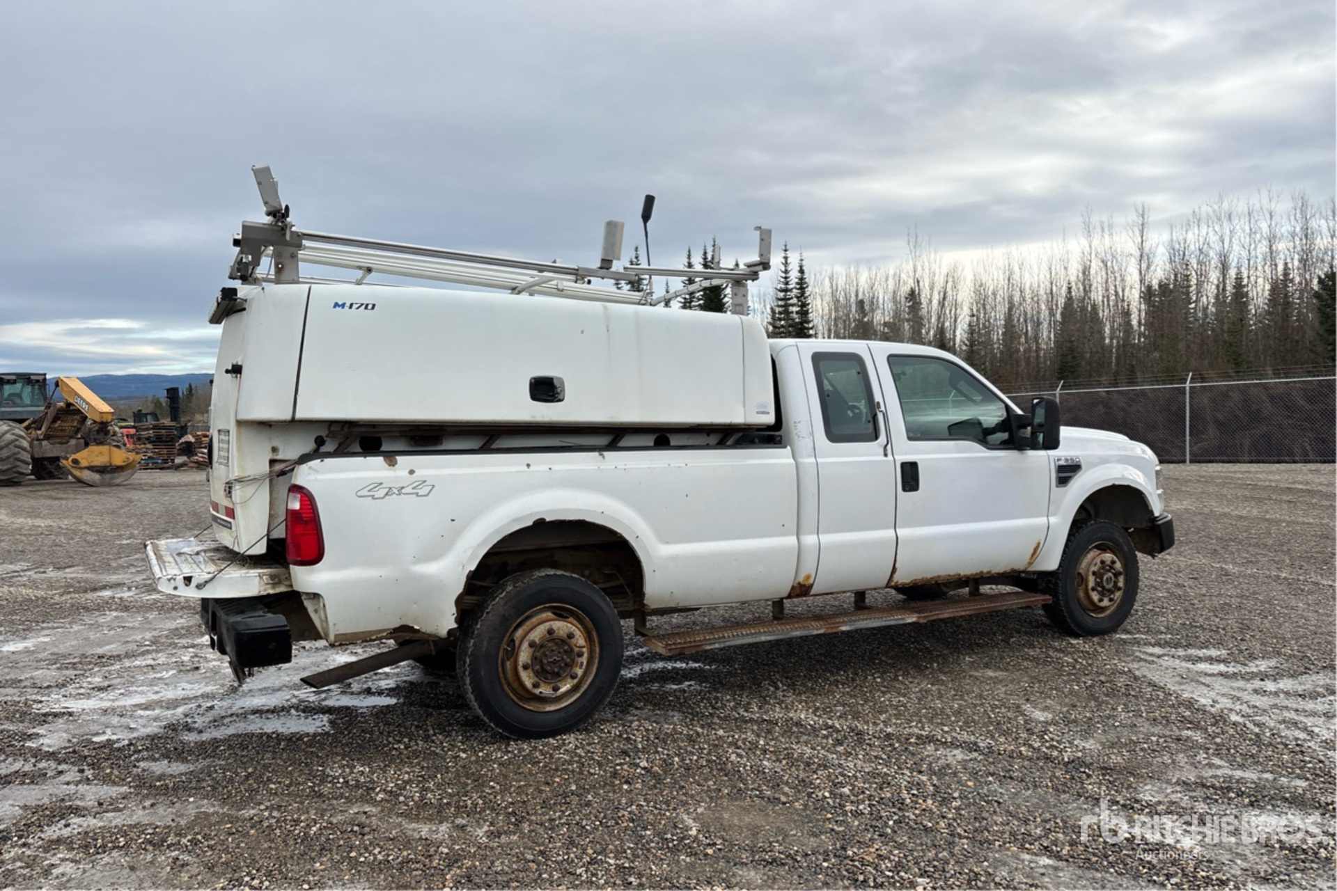 General Appearance with Imagen: esquina trasera derecha