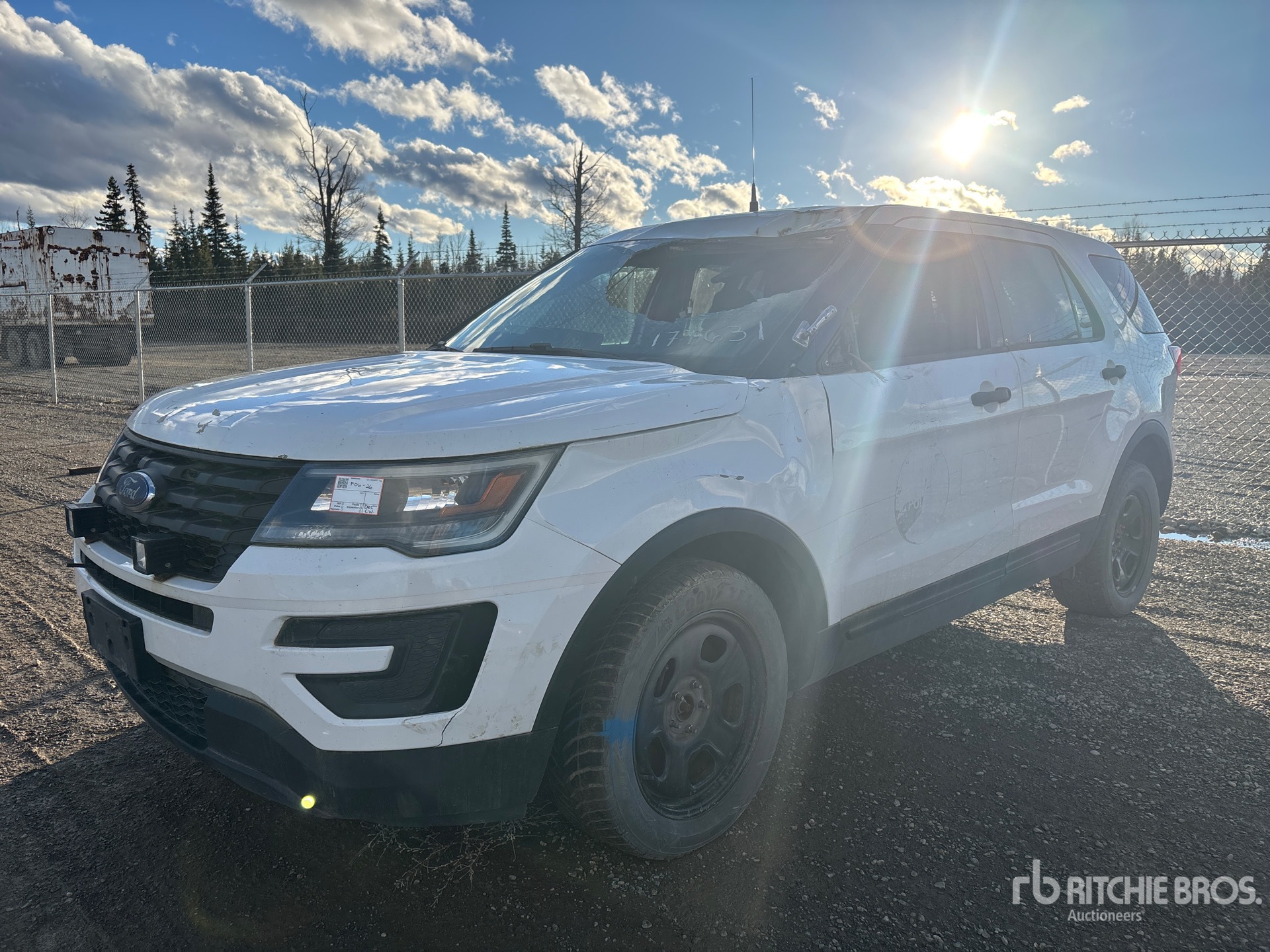 Aspect général with Image, coin avant gauche