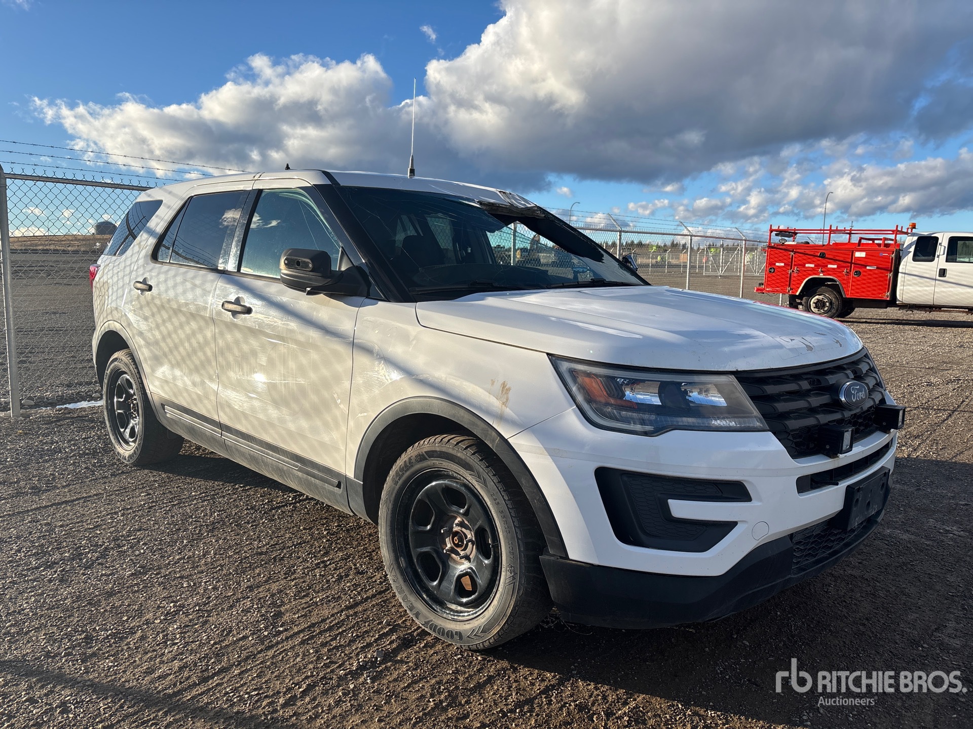 Aspect général with Image, coin arrière droit