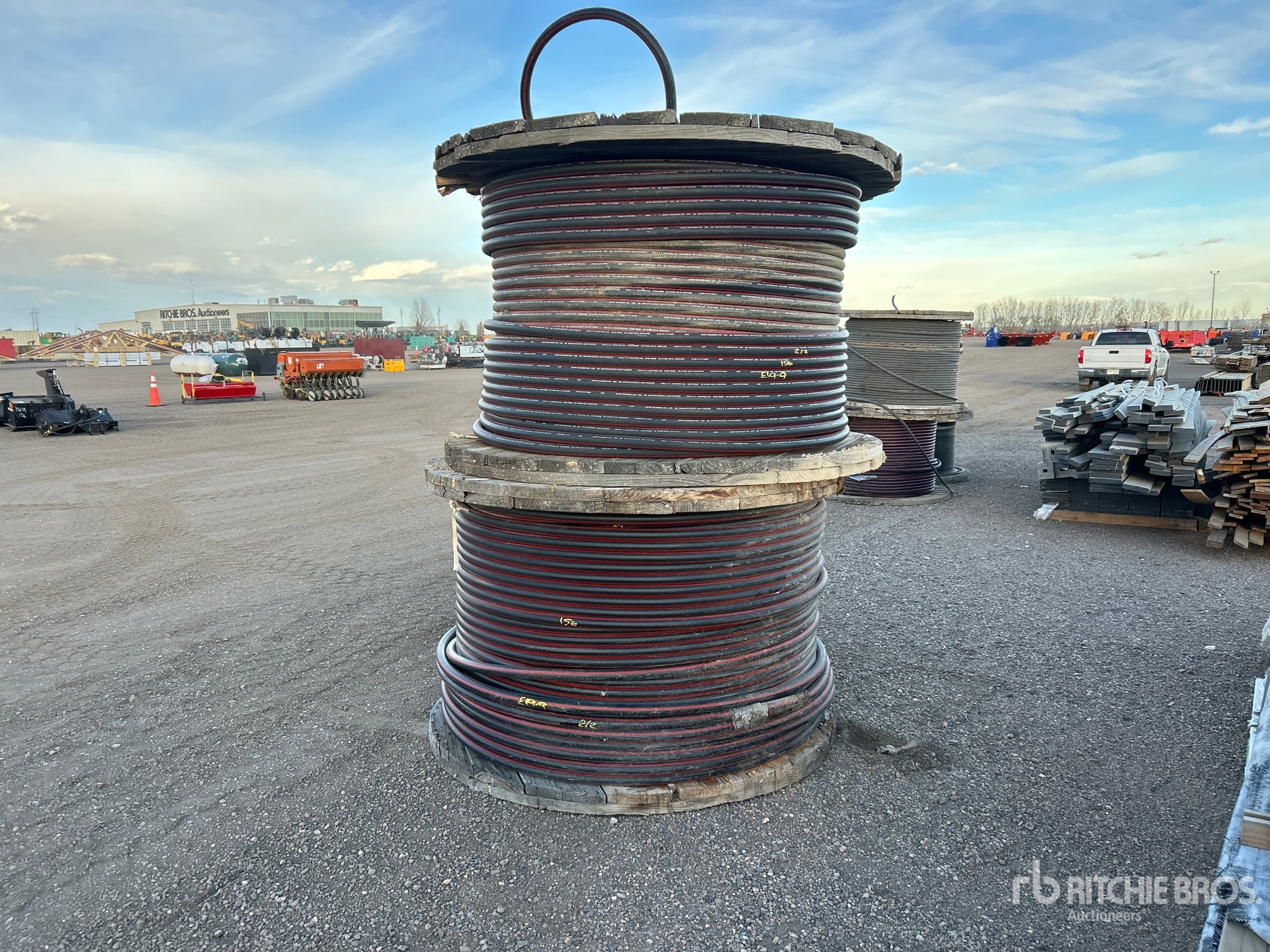 General Appearance with Bild, Ecke hinten links