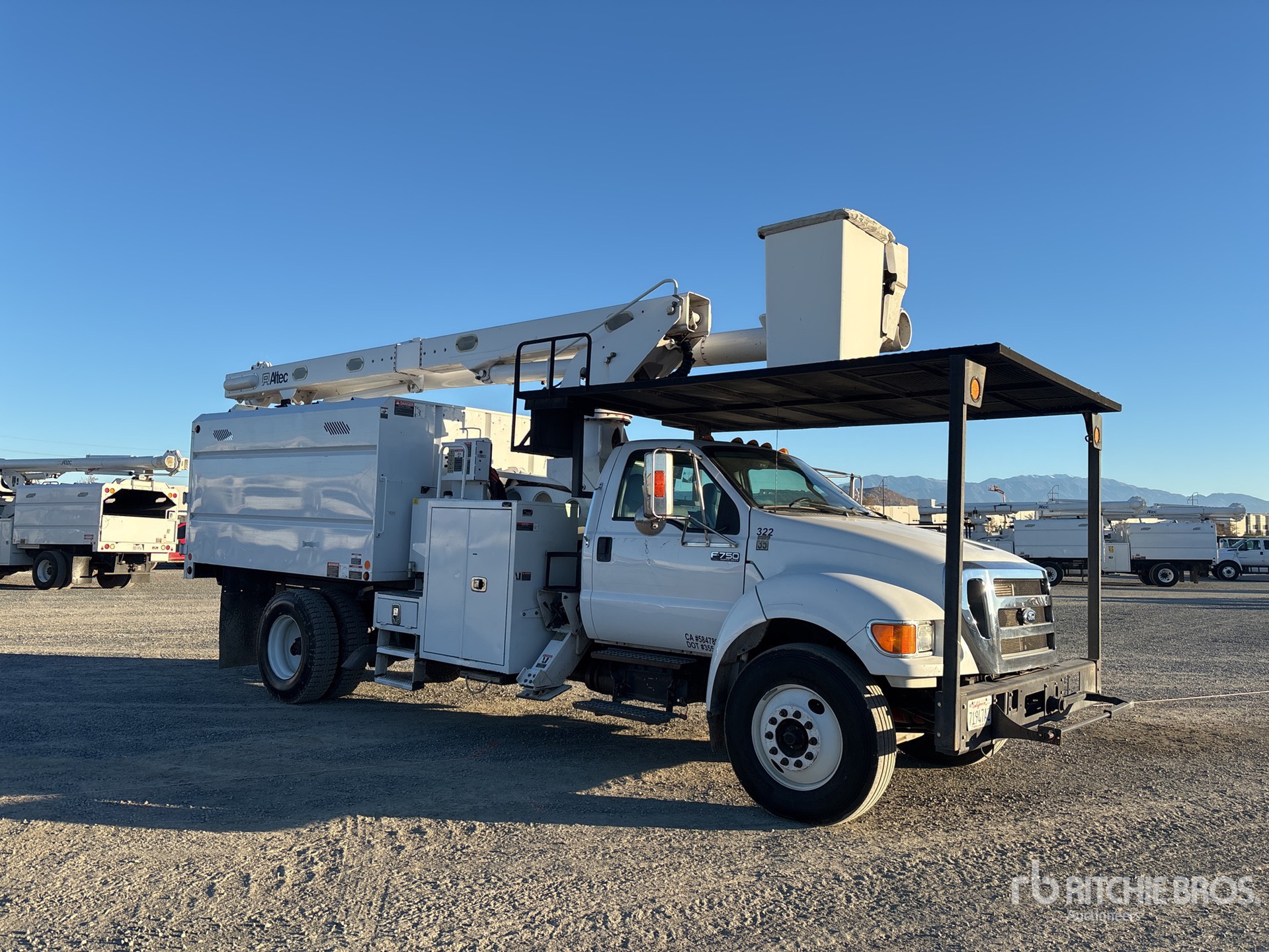 Aspect général with Image, coin avant droit