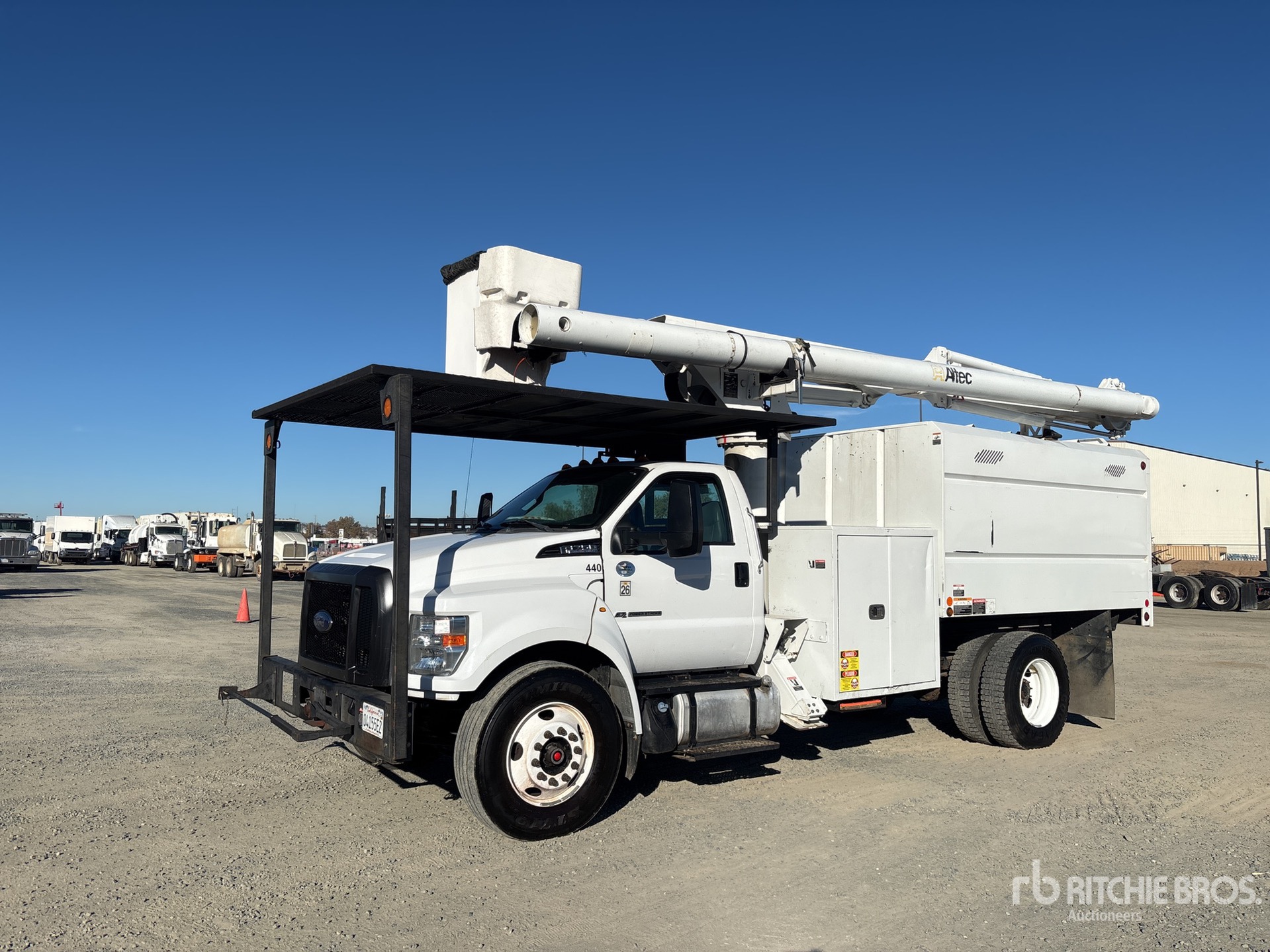 General Appearance with Picture, Left Front Corner