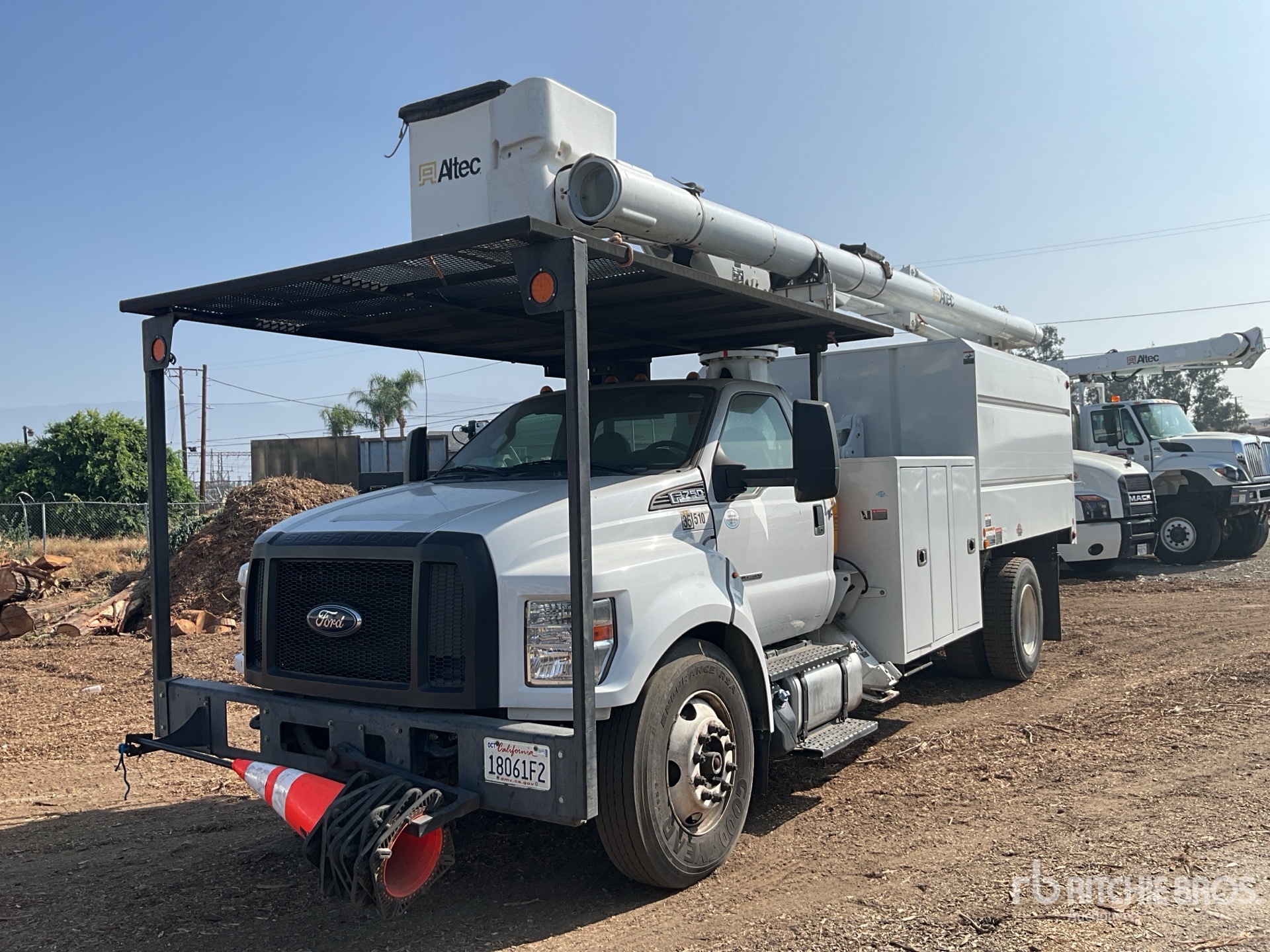 General Appearance with Featured Photo