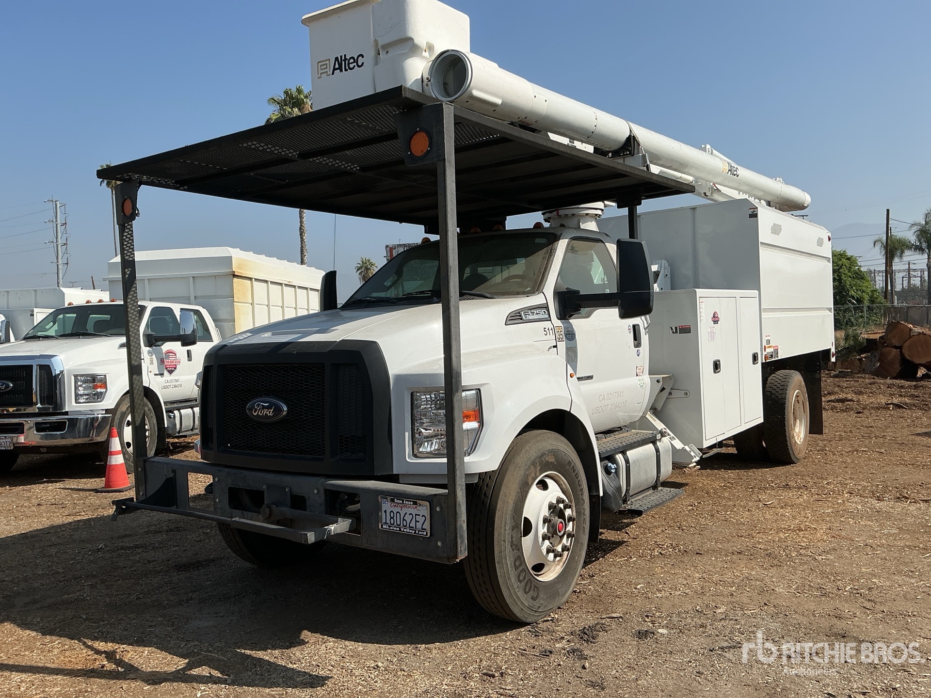 General Appearance with Featured Photo